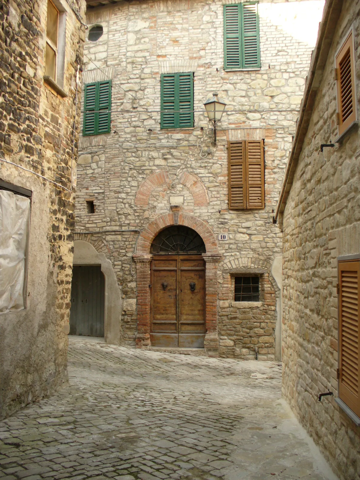 Photo showing: Vicolo.