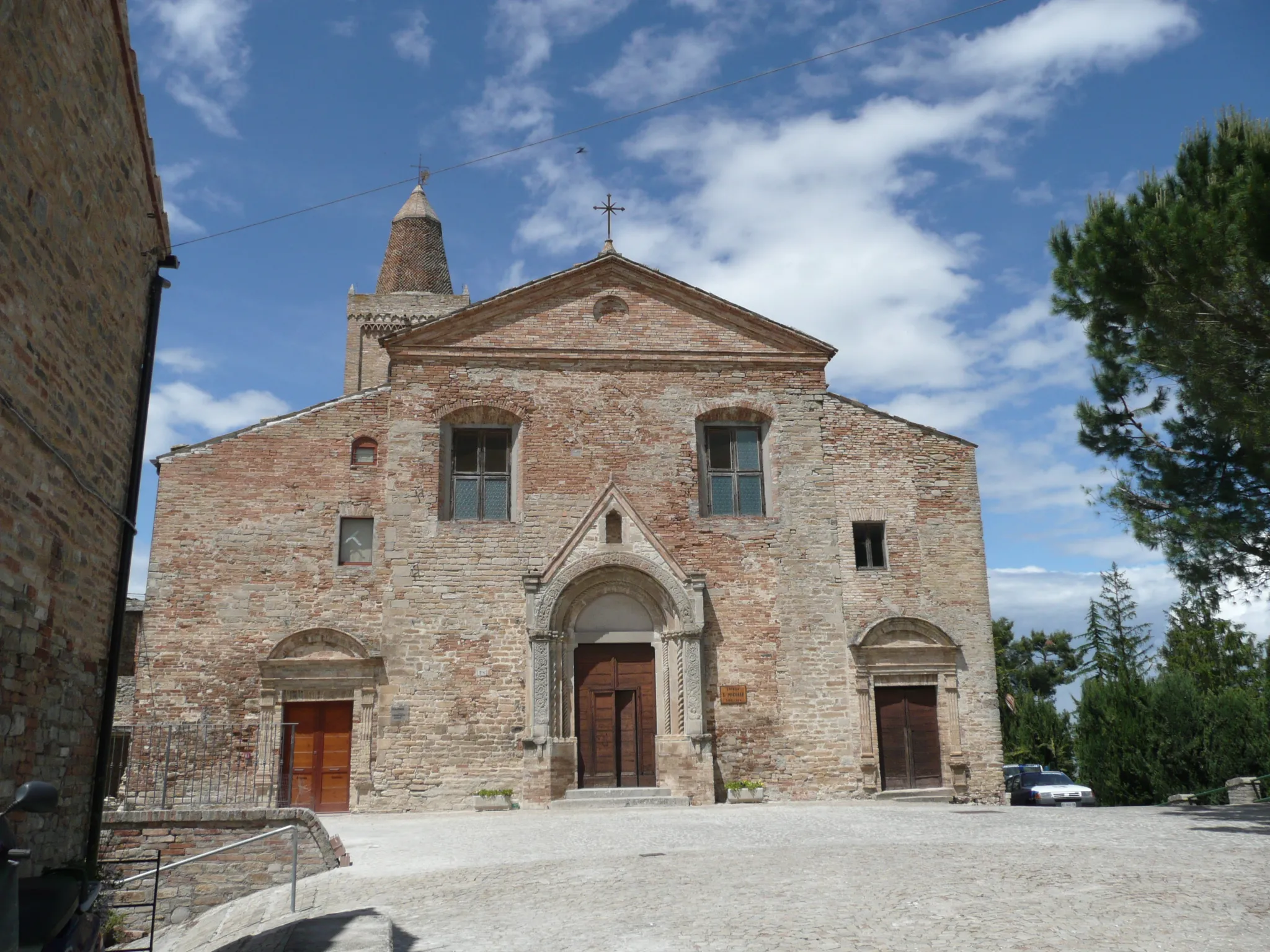 Photo showing: Montelparo (FM): Church of St Michael