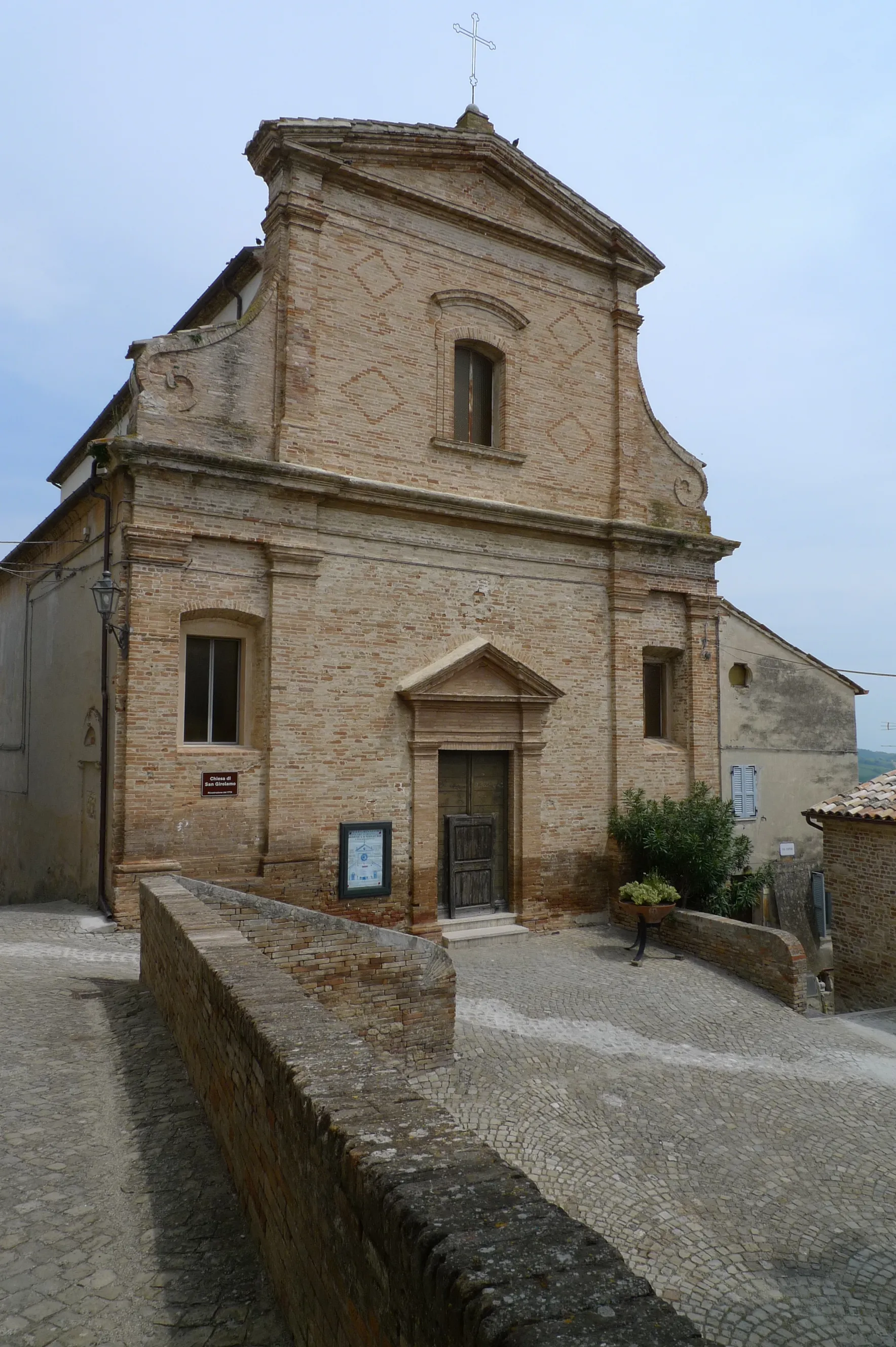 Photo showing: Ortezzano, Chiesa di San Girolamo