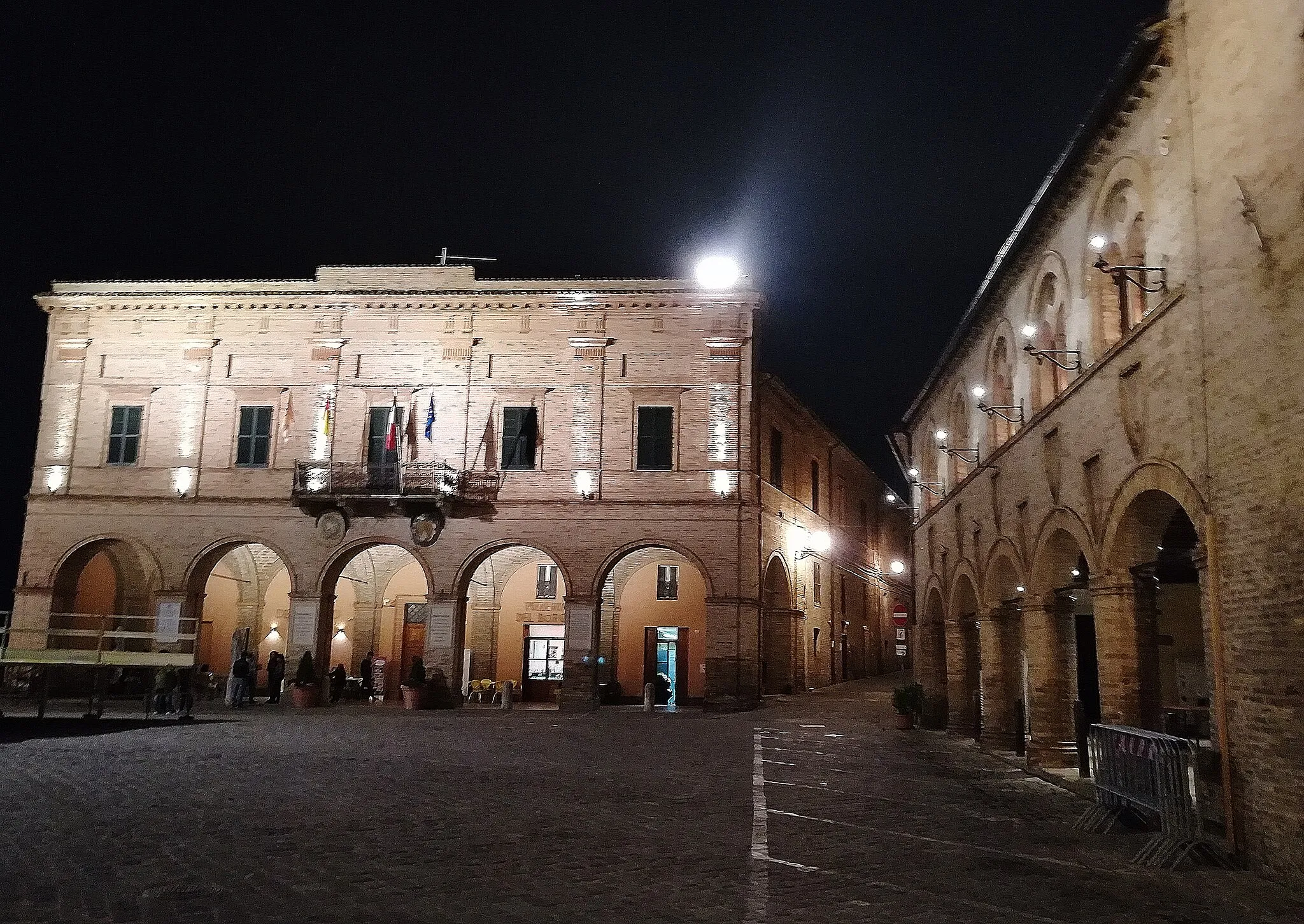 Photo showing: Piazza del Comune