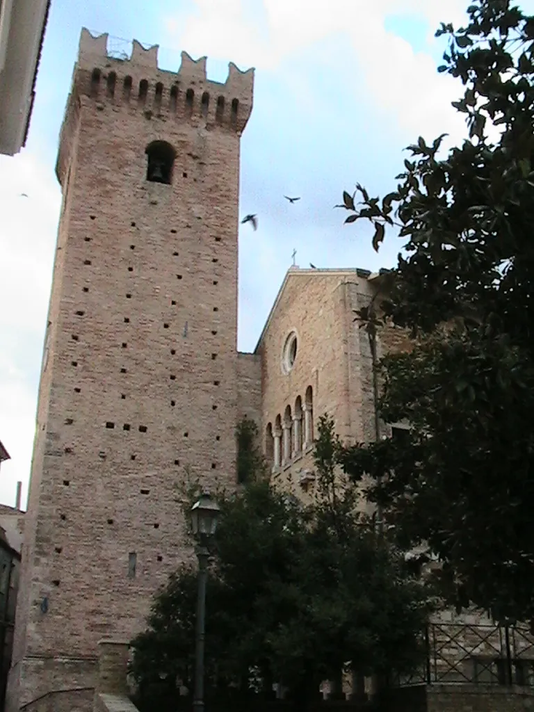 Photo showing: Mosciano Sant'Angelo - Torre