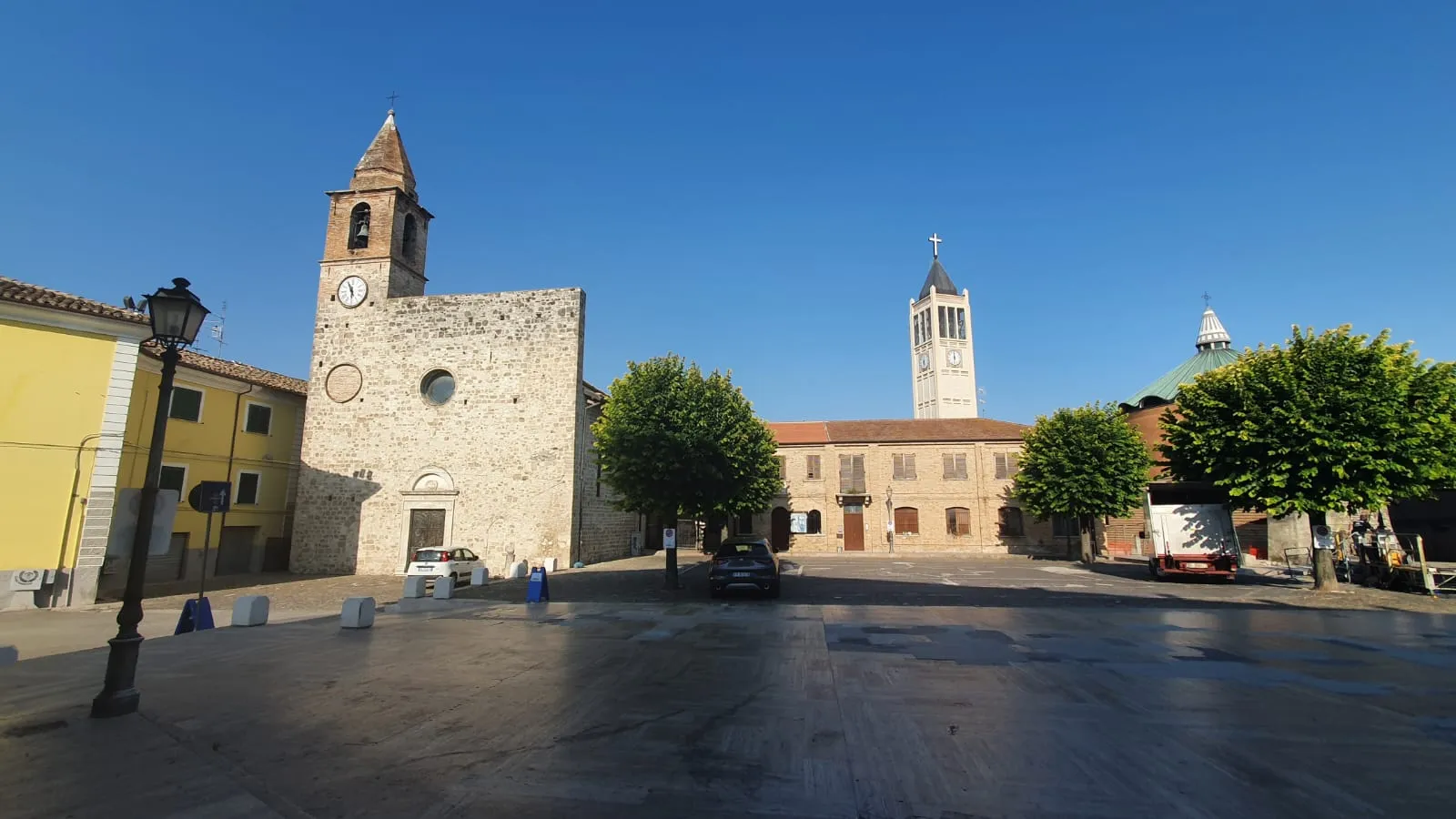 Photo showing: Piazza Europa, Sant'Egidio alla Vibrata