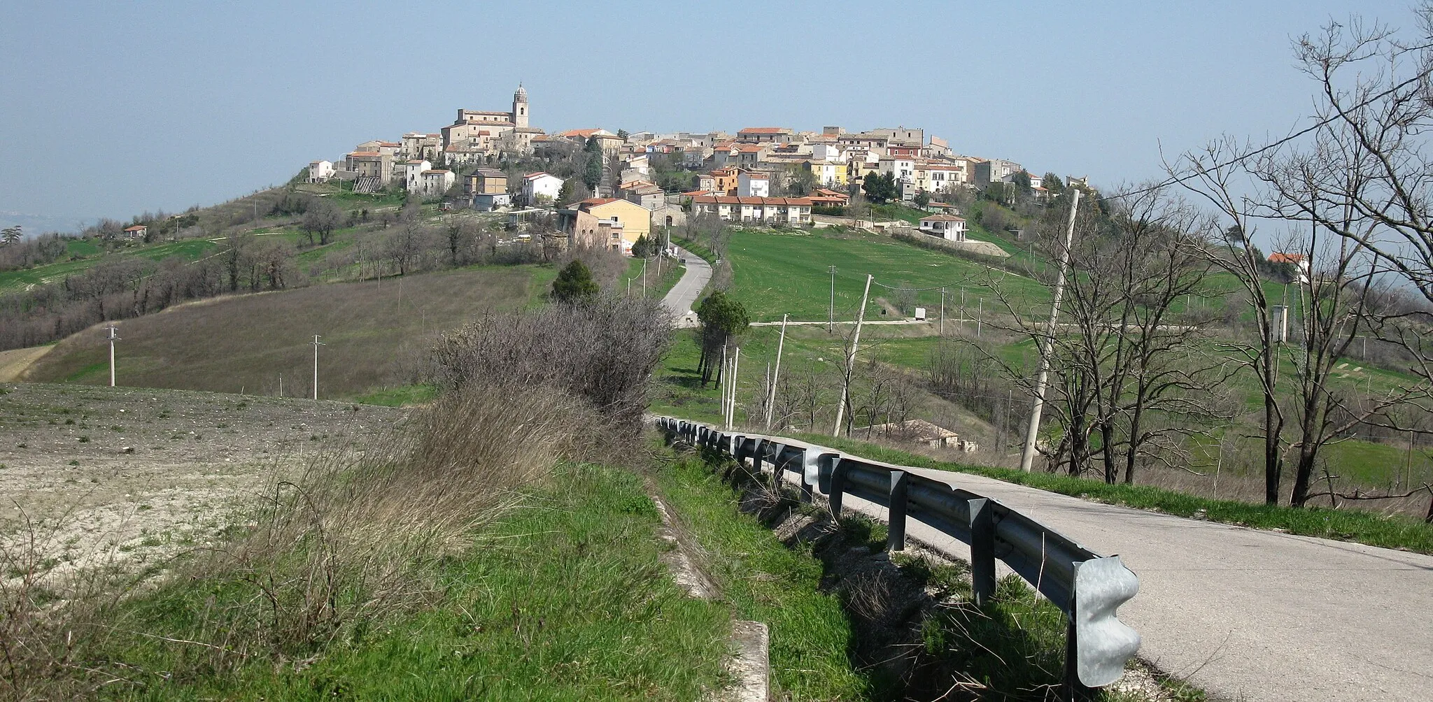 Photo showing: town of Montorio nei Frentani, CB, Italy