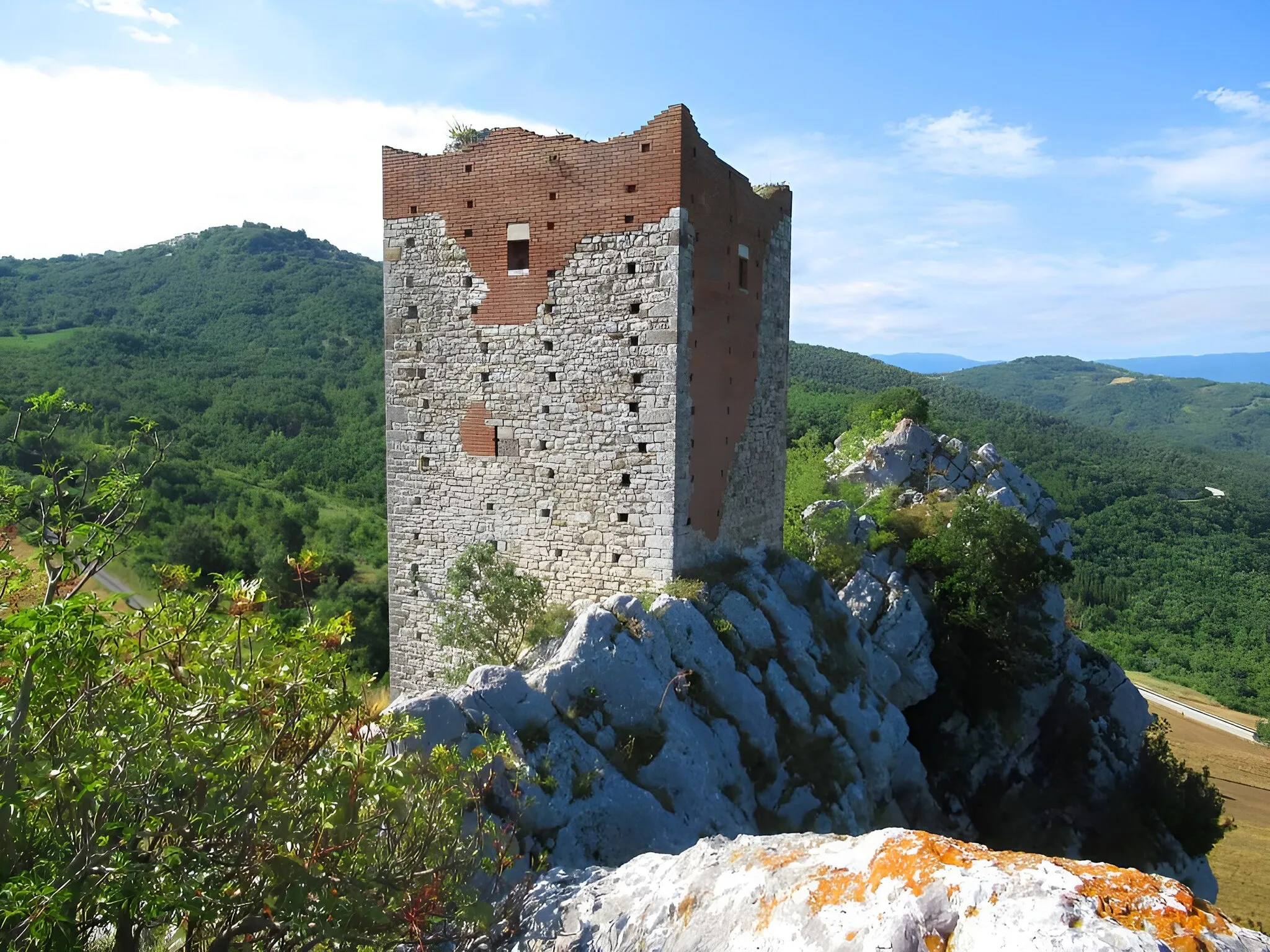 Photo showing: Rocca di Oratino, foto