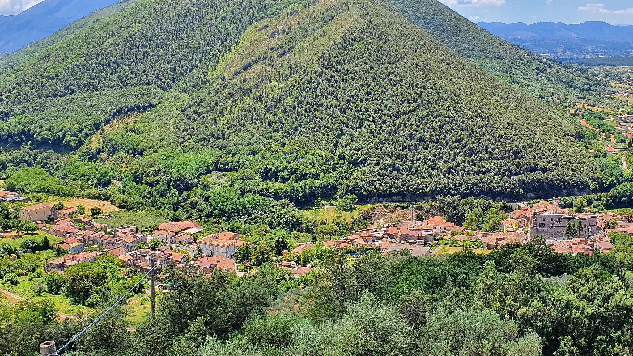 Photo showing: Panorama del Centro Storico di Faicchio, dal convento di San Pasquale