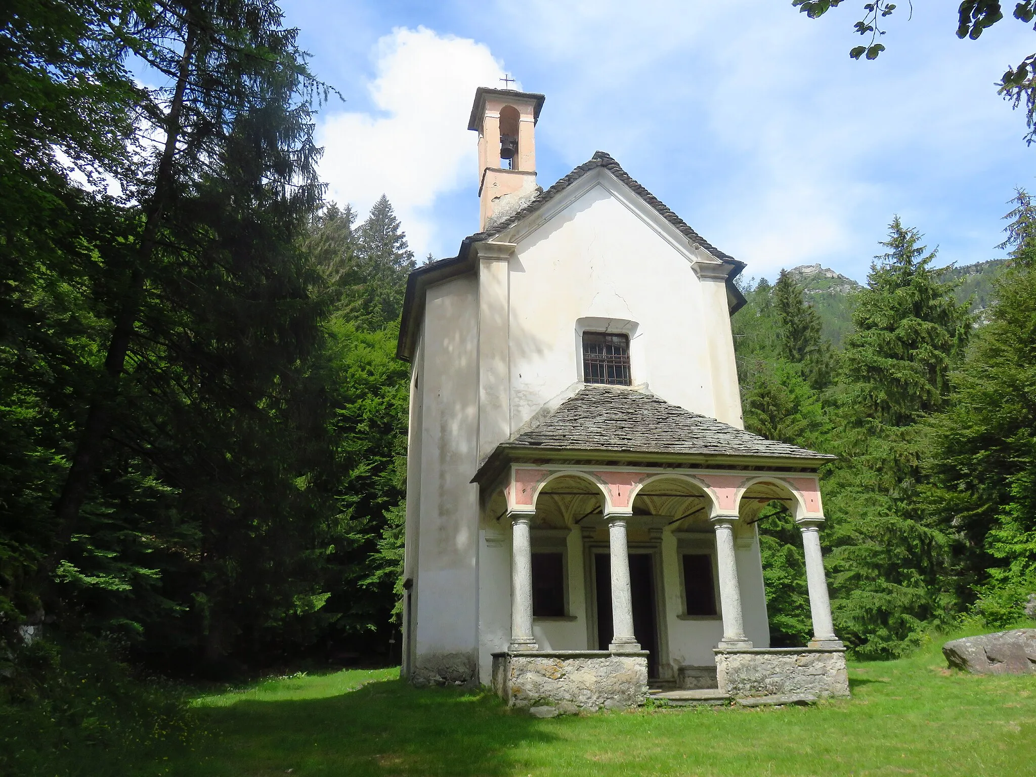 Photo showing: Cravegna (Crodo) Oratorio della Madonna di Salera