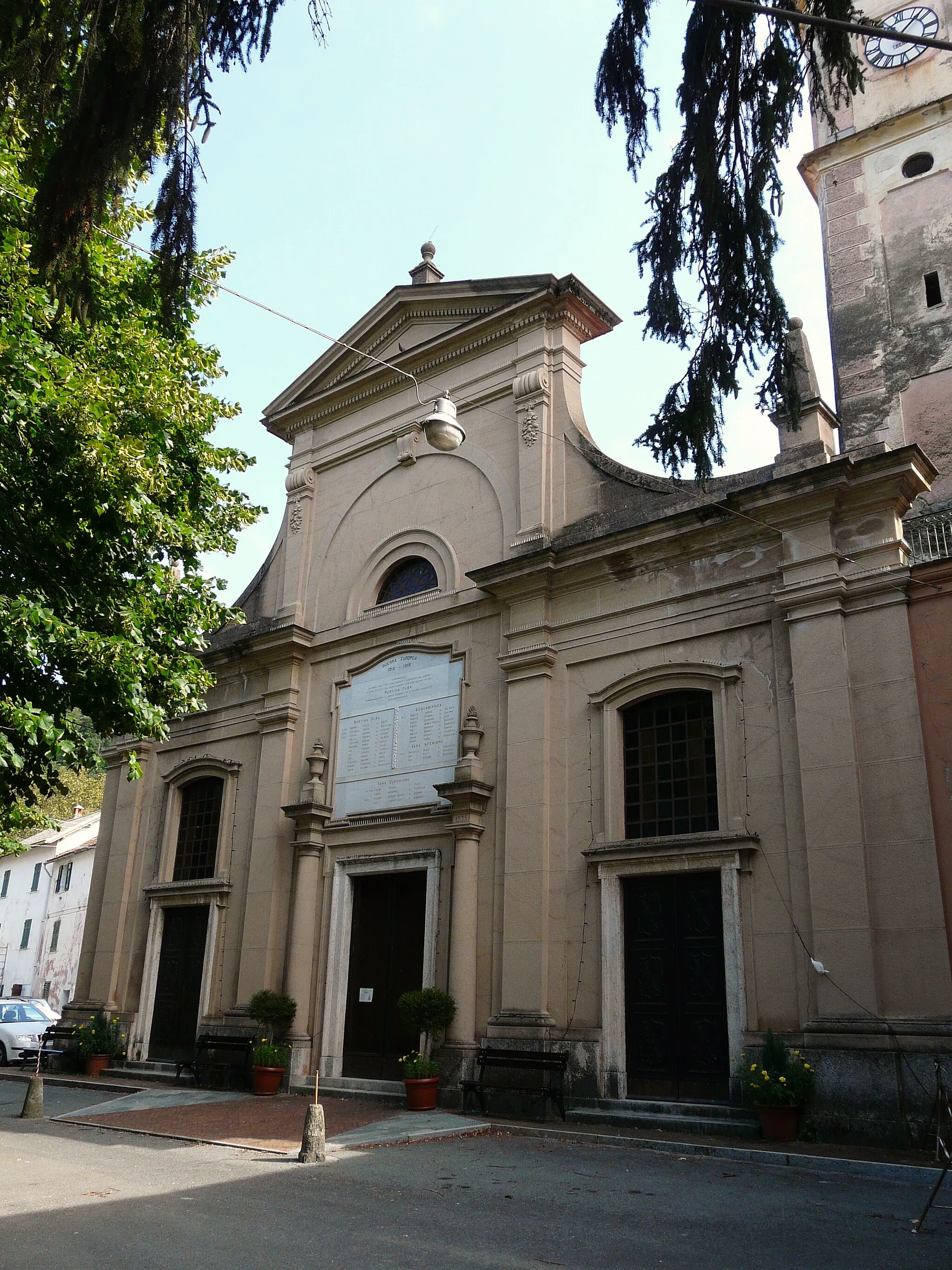 Photo showing: Facciata della chiesa di San Giacomo a Martina d'Olba, Urbe, Liguria, Italia