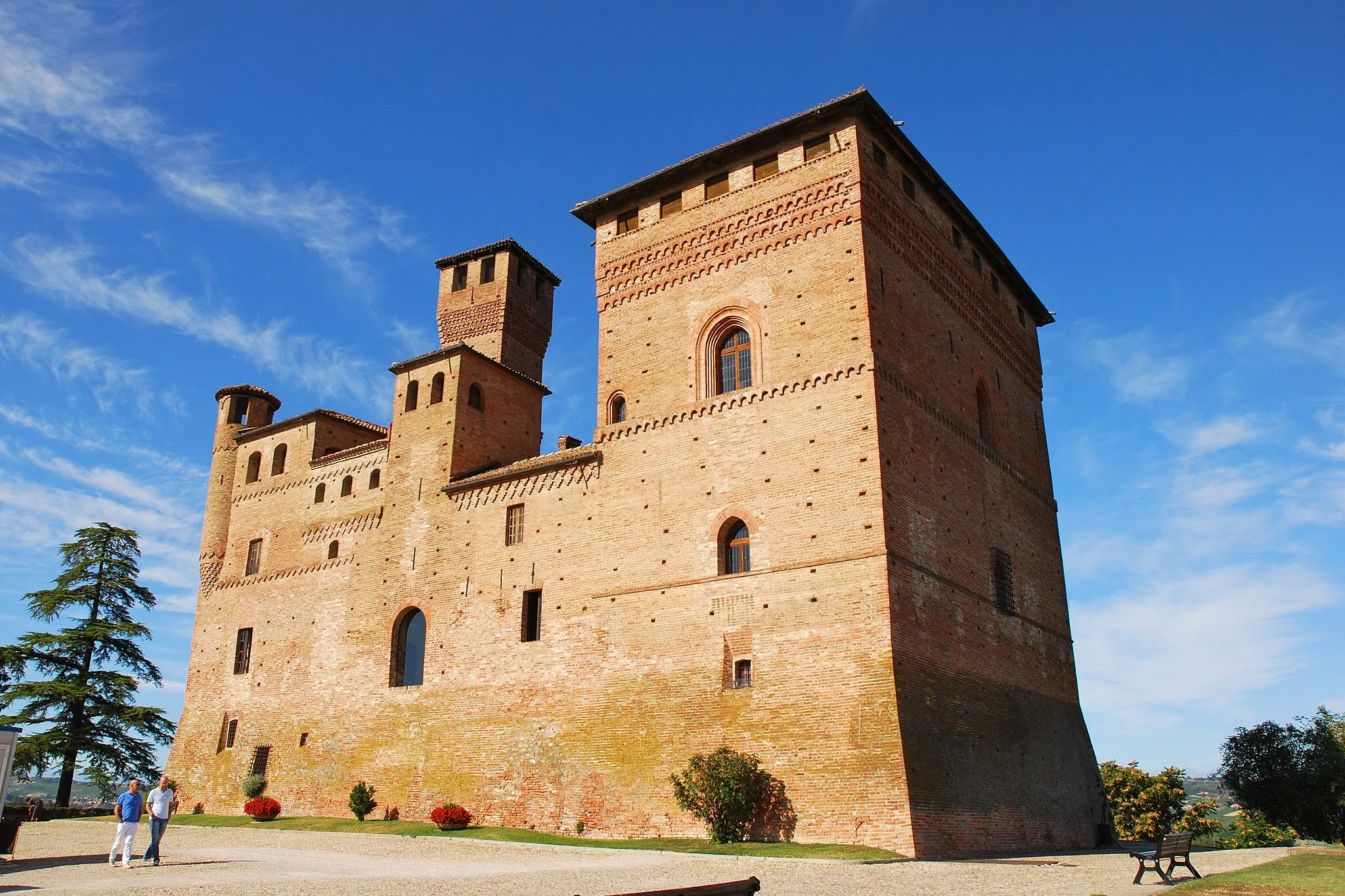 Photo showing: Grinzane Cavour Castle, Cuneo, Italy