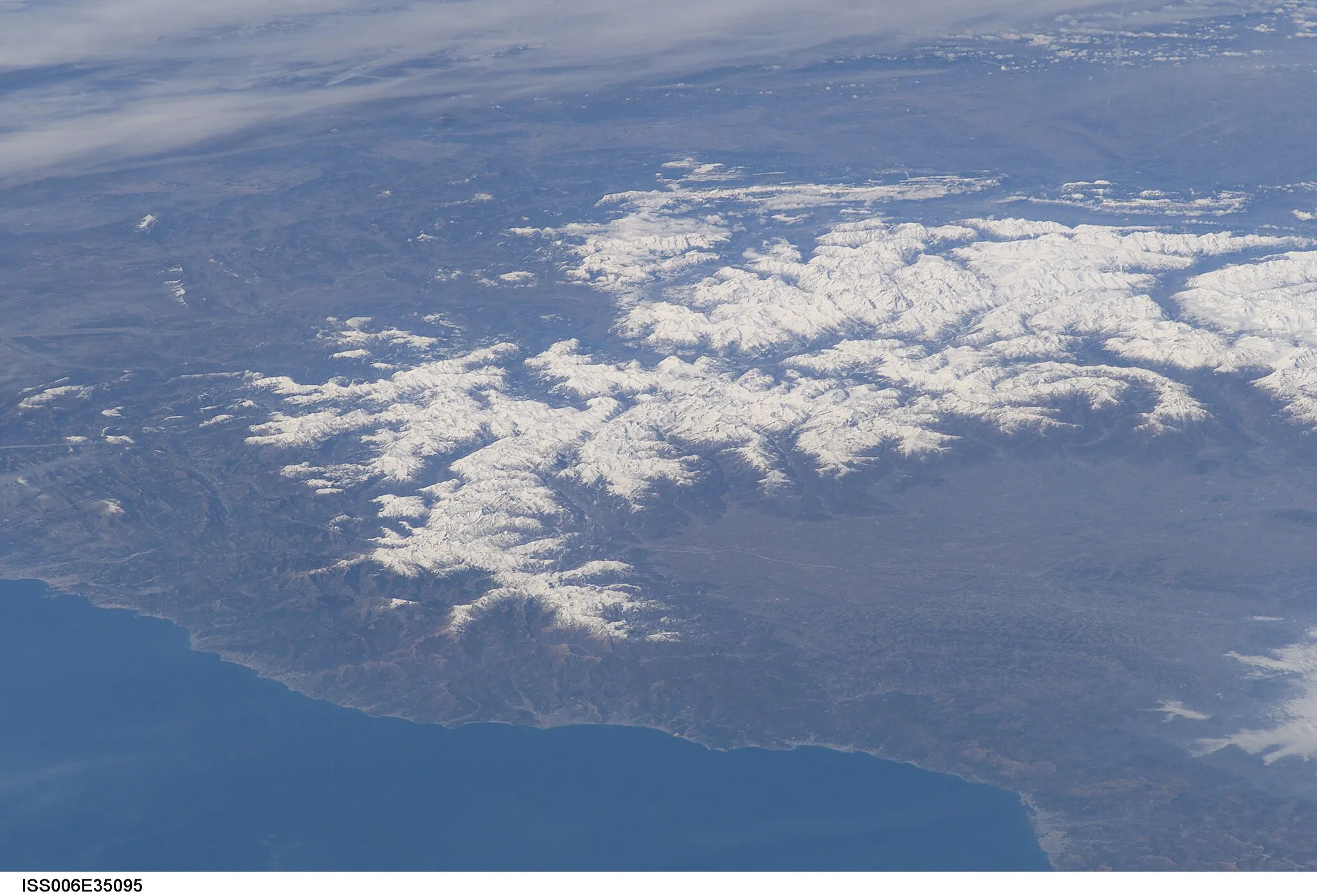 Photo showing: View of Italy taken during ISS Expedition 6.