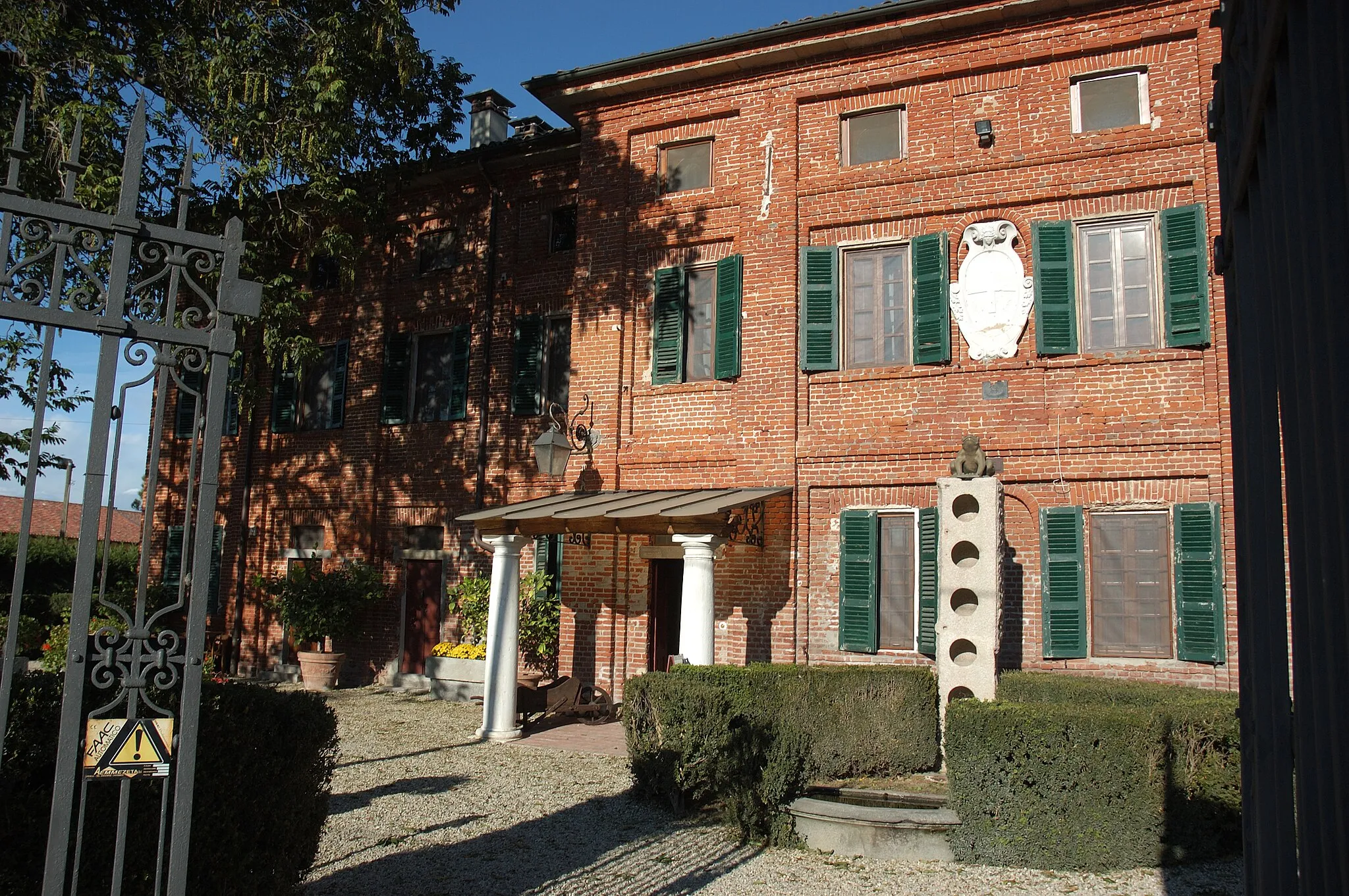 Photo showing: Palazzo Chiablese di Castell'Apertole oggi adibito a Hotel e SPA