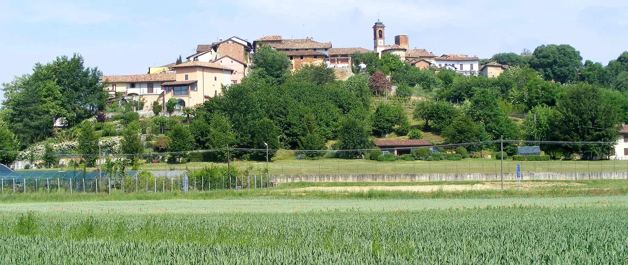 Photo showing: Mondonio (Castelnuovo Don Bosco, AT, Italy) as seen fron Souht