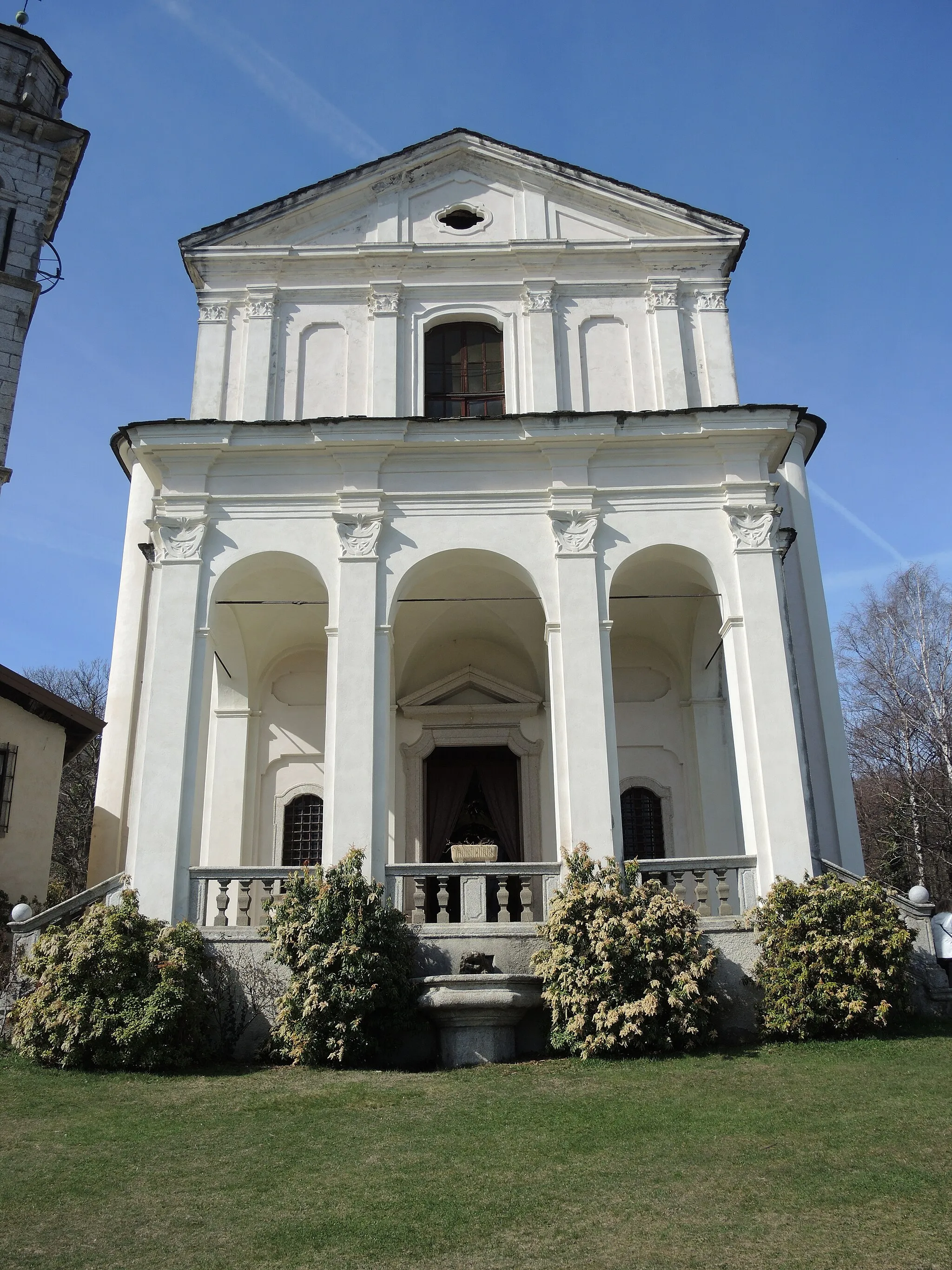 Photo showing: Boleto: Santuario della Madonna del Sasso