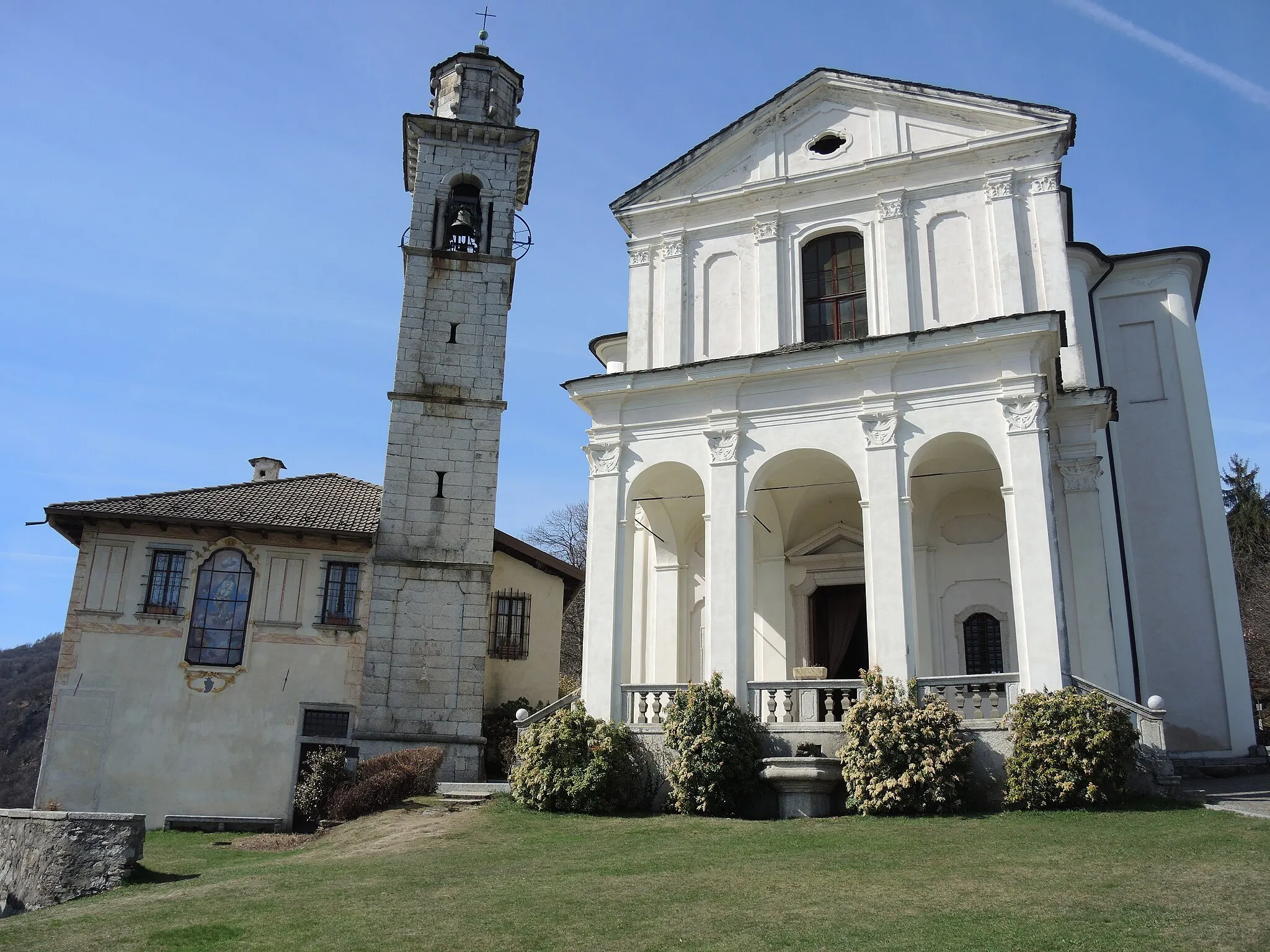 Photo showing: Boleto: Santuario della Madonna del Sasso