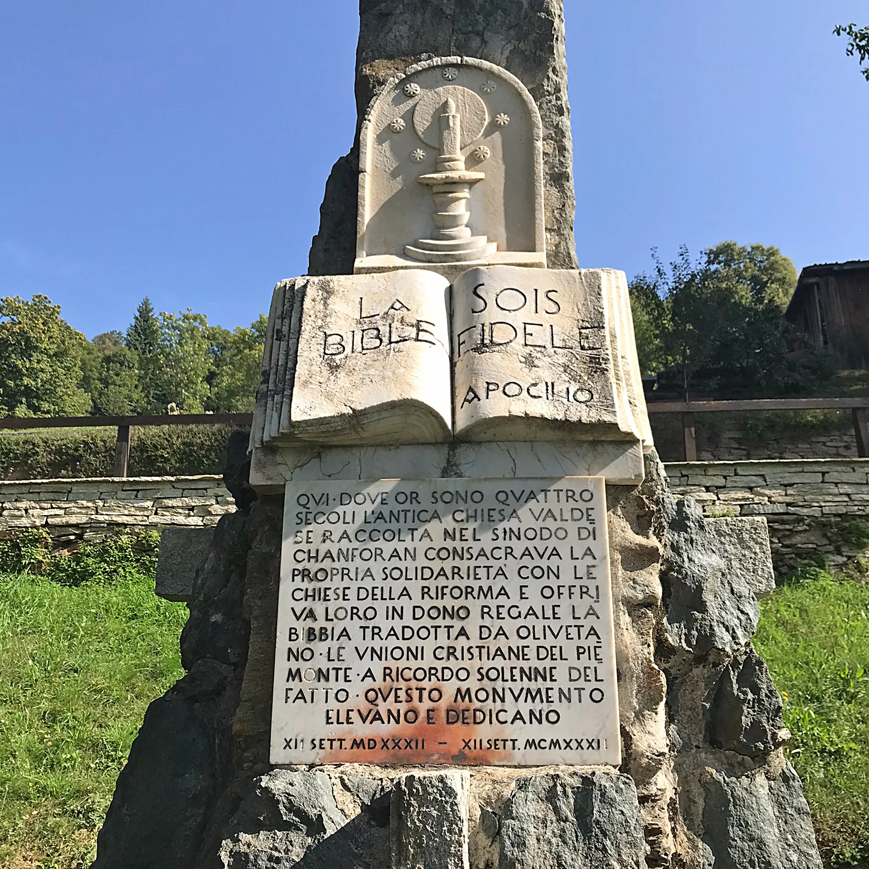 Photo showing: Memorial of the Chanforan synod of the Waldensian churches in 1532 in Angrogna.