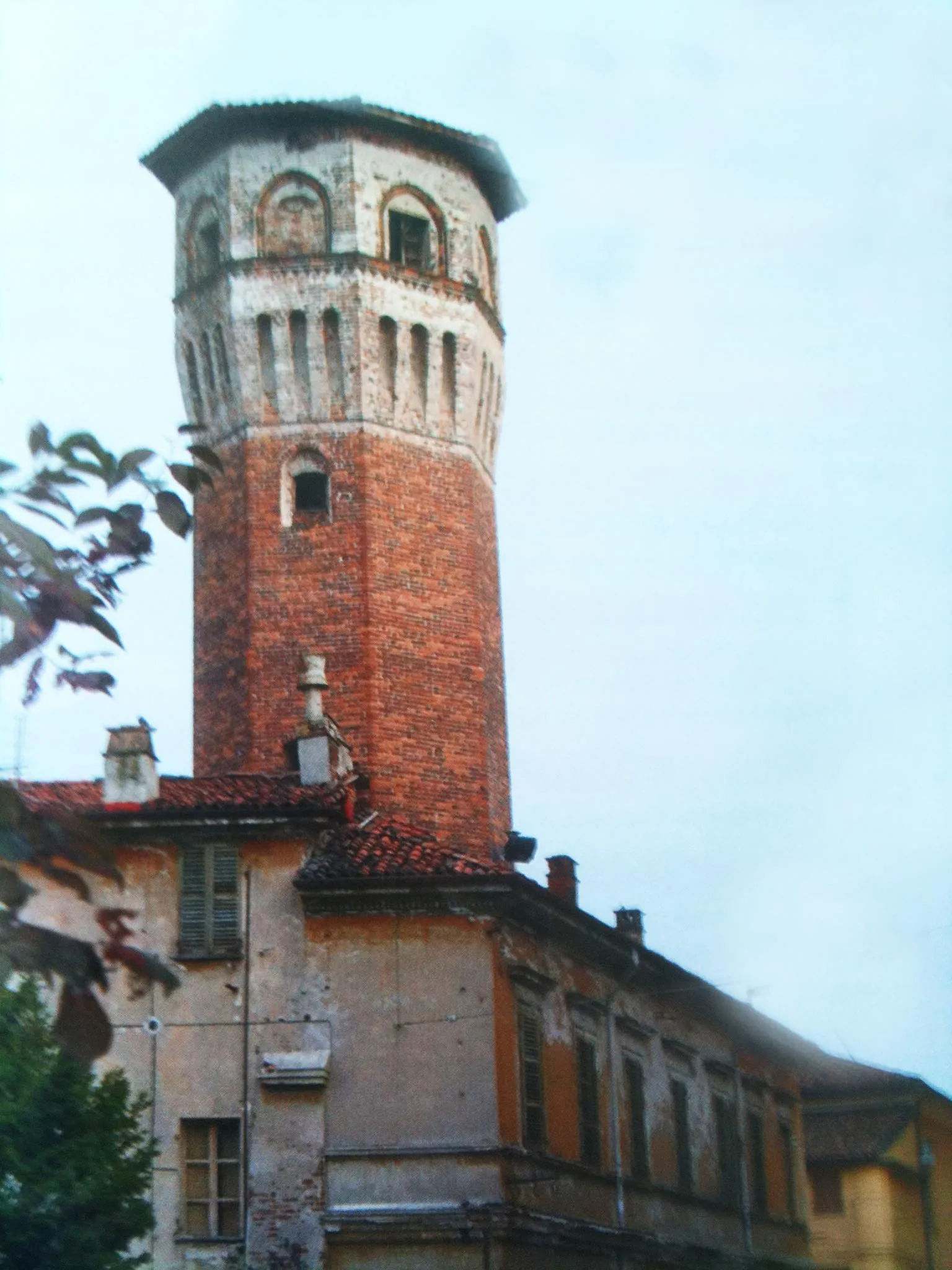 Photo showing: Torre Vialardi Vercelli