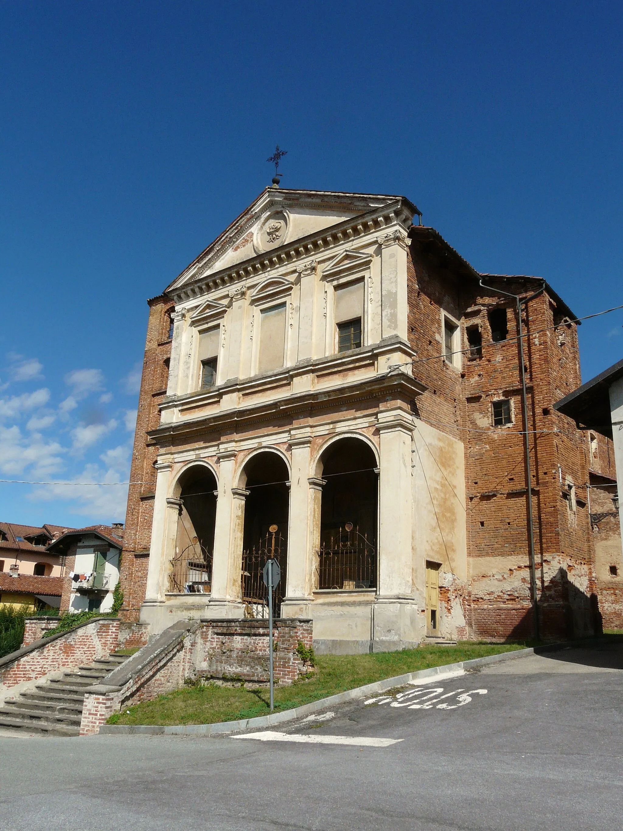 Photo showing: Facciata della chiesa di San Giovanni Decollato, Marene, Piemonte, Italia
