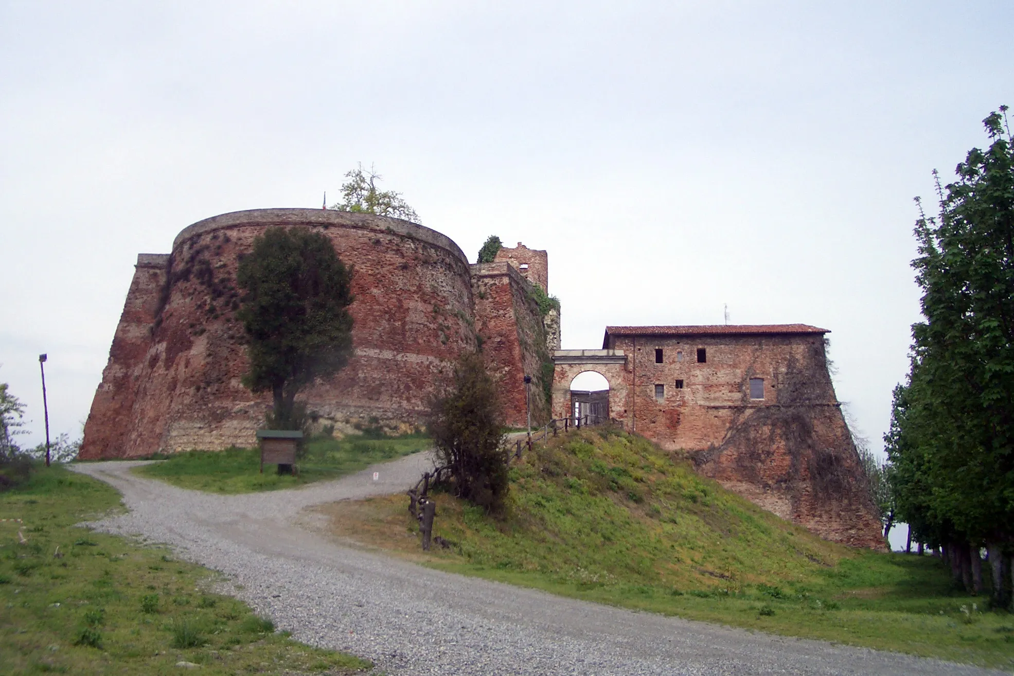 Photo showing: Verrua Savoia Fortress