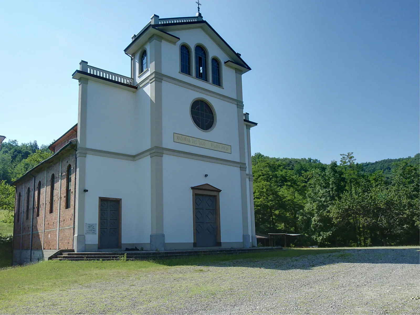 Photo showing: Santuario della Madonna del Lago -1-