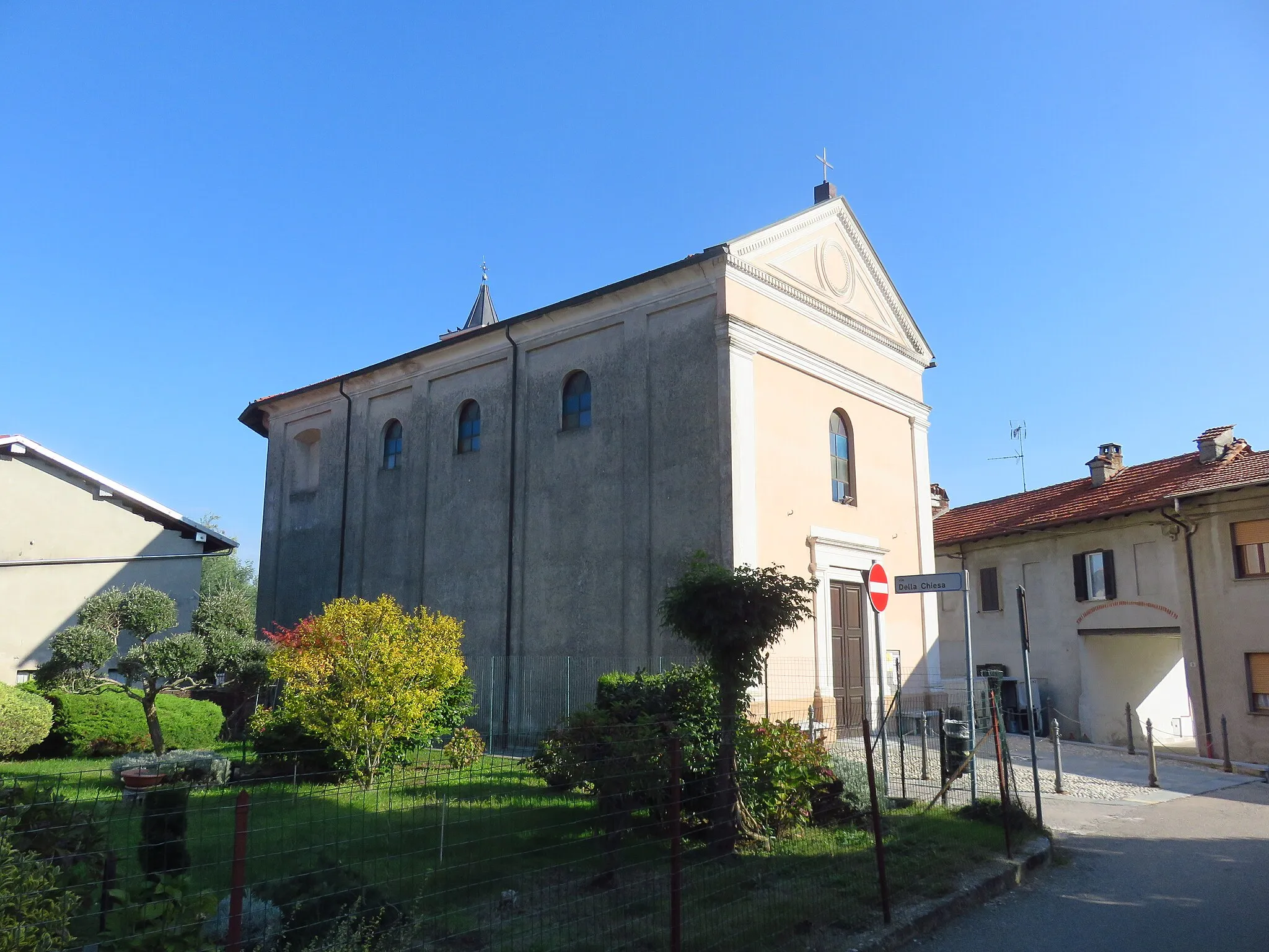 Photo showing: Cascinetta (Varallo Pombia) Chiesa della Santissima Trinità