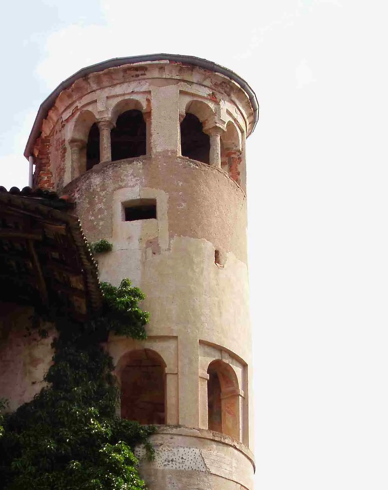 Photo showing: The tower of Lozzolo castle (VC, Italy)