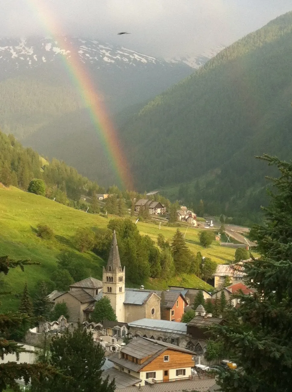 Photo showing: Arc en ciel sur Abriès