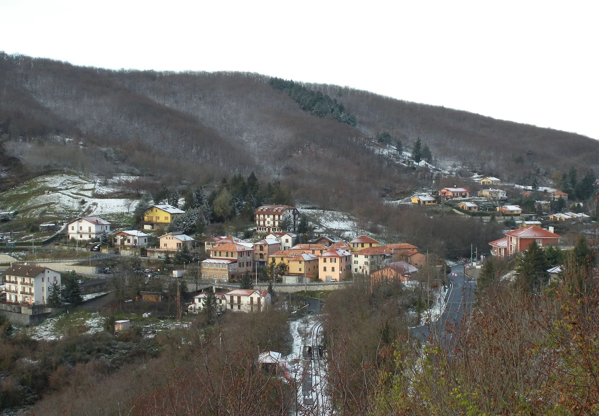 Photo showing: Serra Riccò (province of Genoa, Italy), the pass of Crocetta d'Orero