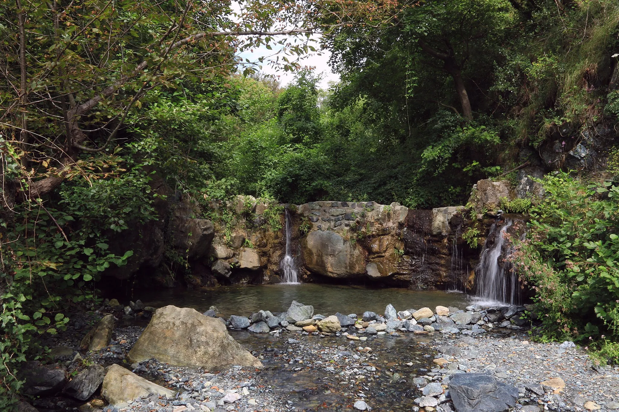 Photo showing: Cascata Bianchetta - Val Chiaravagna, Sestri Ponente, Genova, Liguria