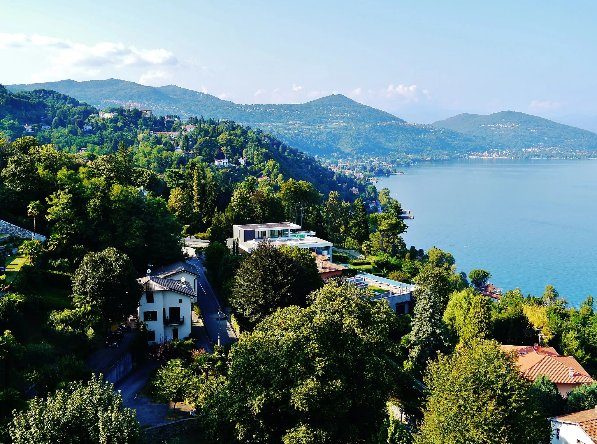 Photo showing: View from the Colossus of St. Charles Borromeo to Dagnente, Arona, Province of Novara, Region of Piedmont, Italy