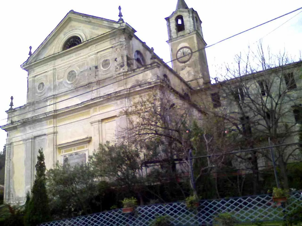 Photo showing: Vecchia parrocchiale della SS. Annunziata nella frazione Pero di Varazze (Italy)