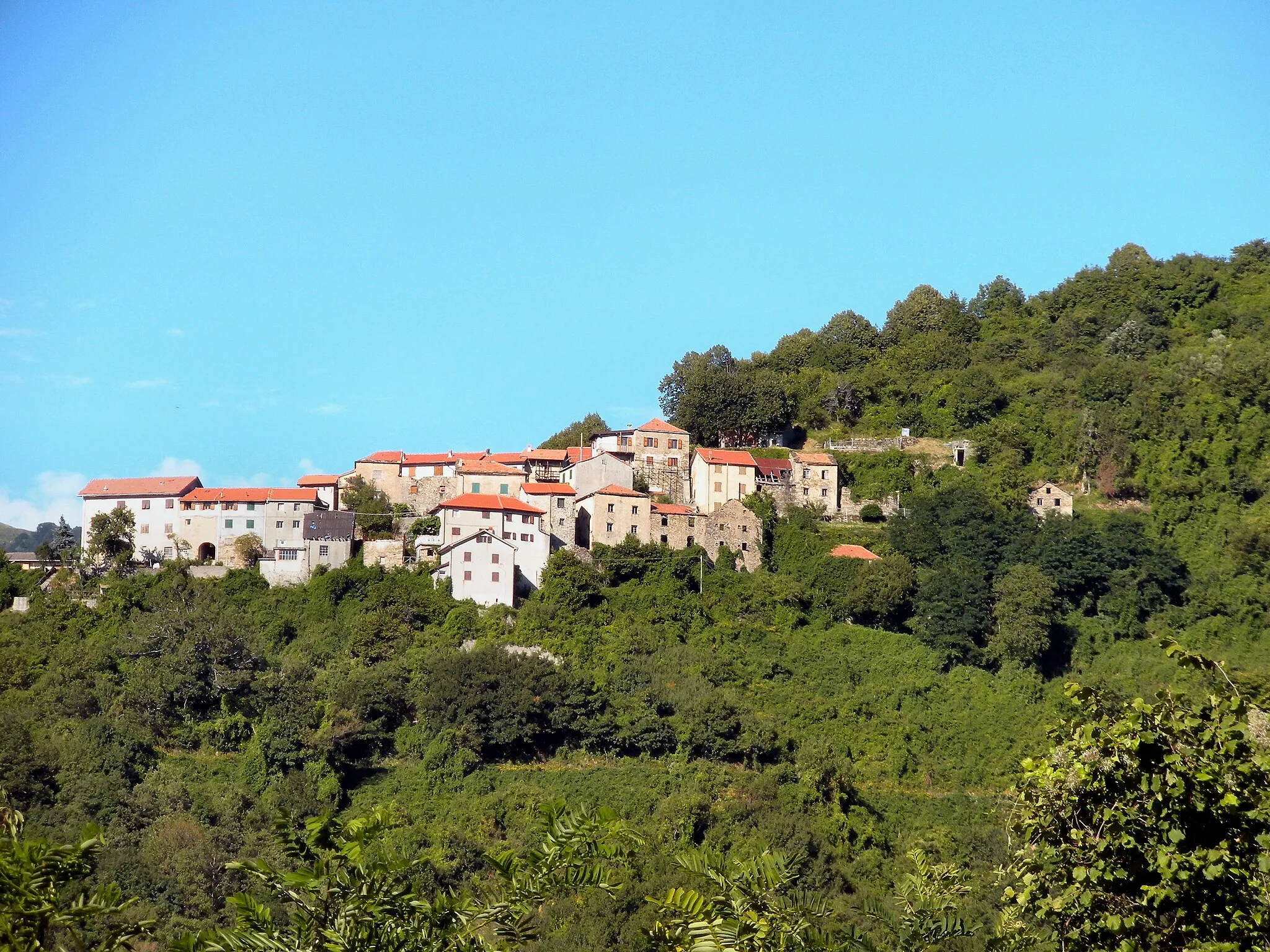 Photo showing: Valbrevenna (province of Genoa, Italy), the village of Cerviasca