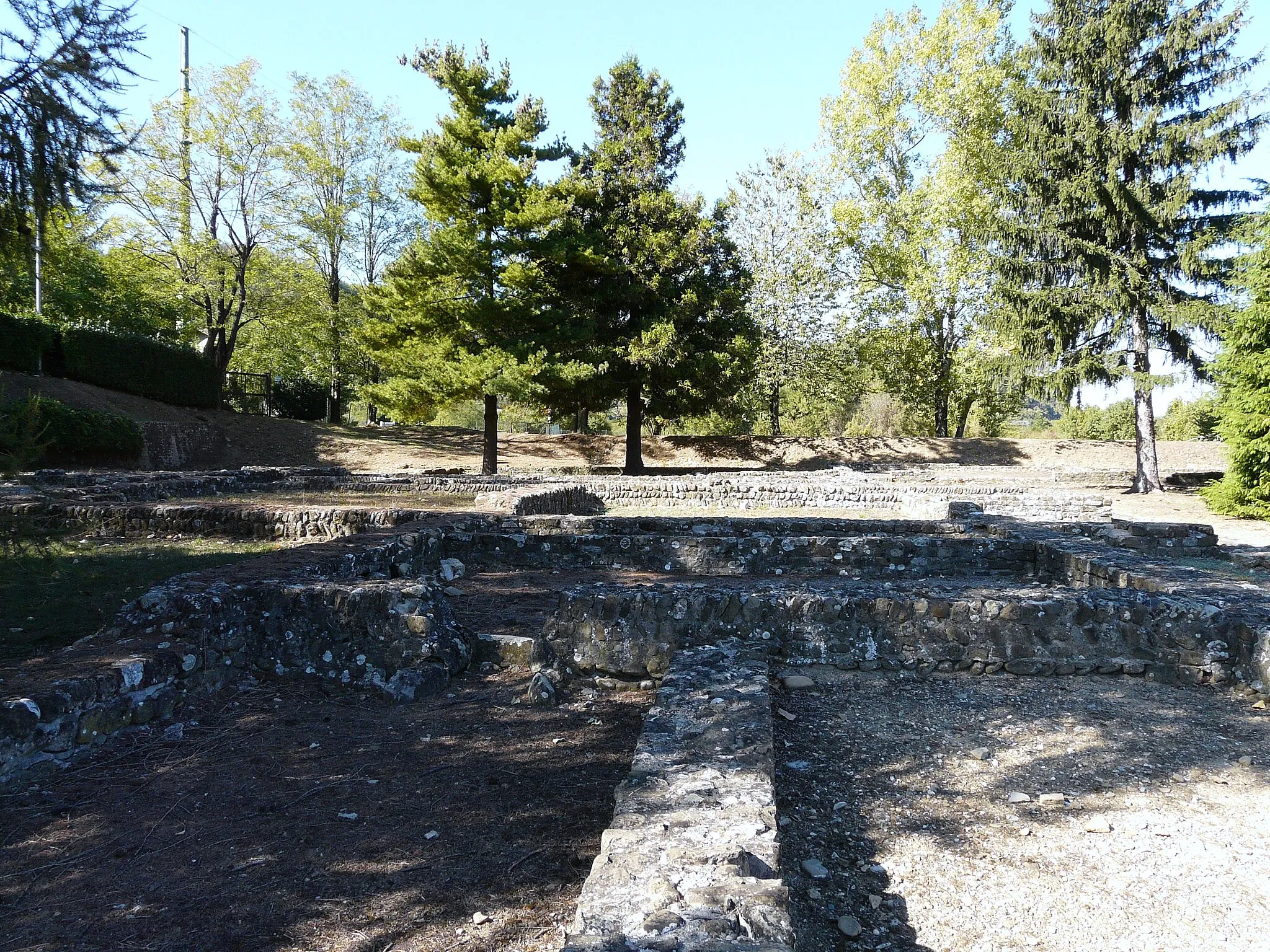 Photo showing: Immagini varie dei ritrovamenti dell'antica città romana di Libarna, oggi frazione di Serravalle Scrivia, Piemonte, Italy