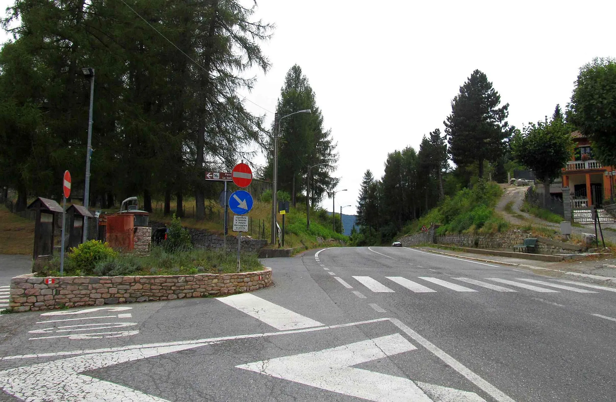 Photo showing: Nava pass seen from ta Tanaro valley side (IM, Italy; Ligurian Alps)
