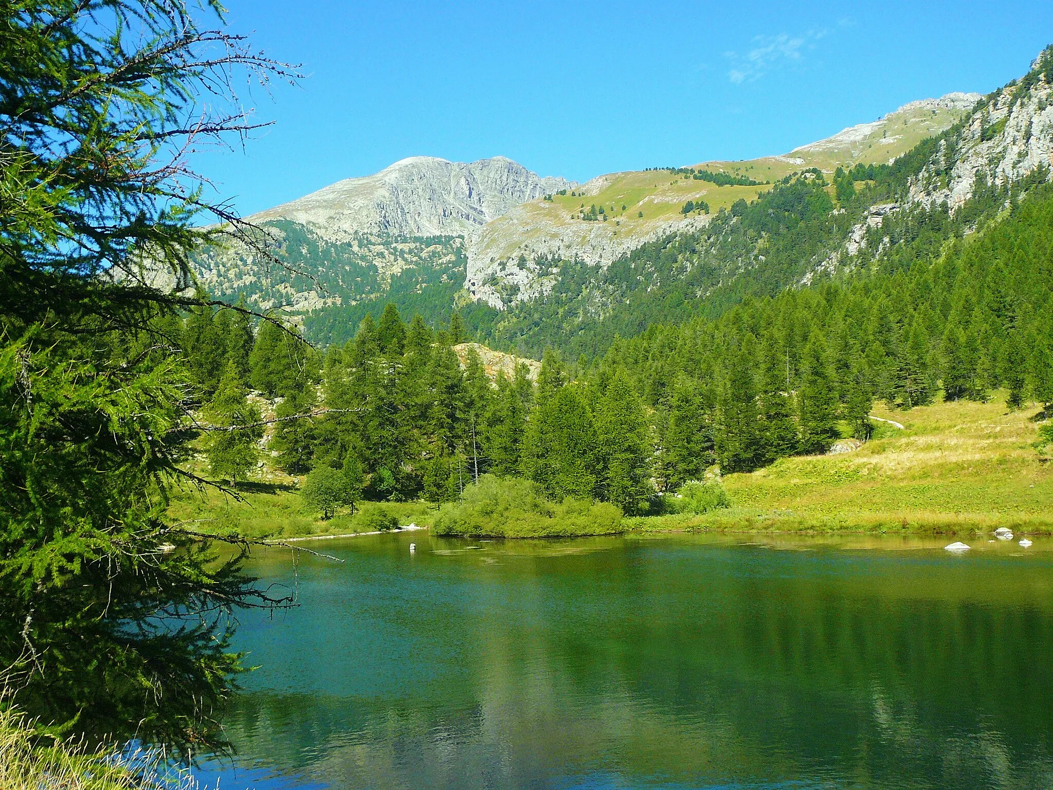 Photo showing: Minière Lake & Mt. Bego at the end