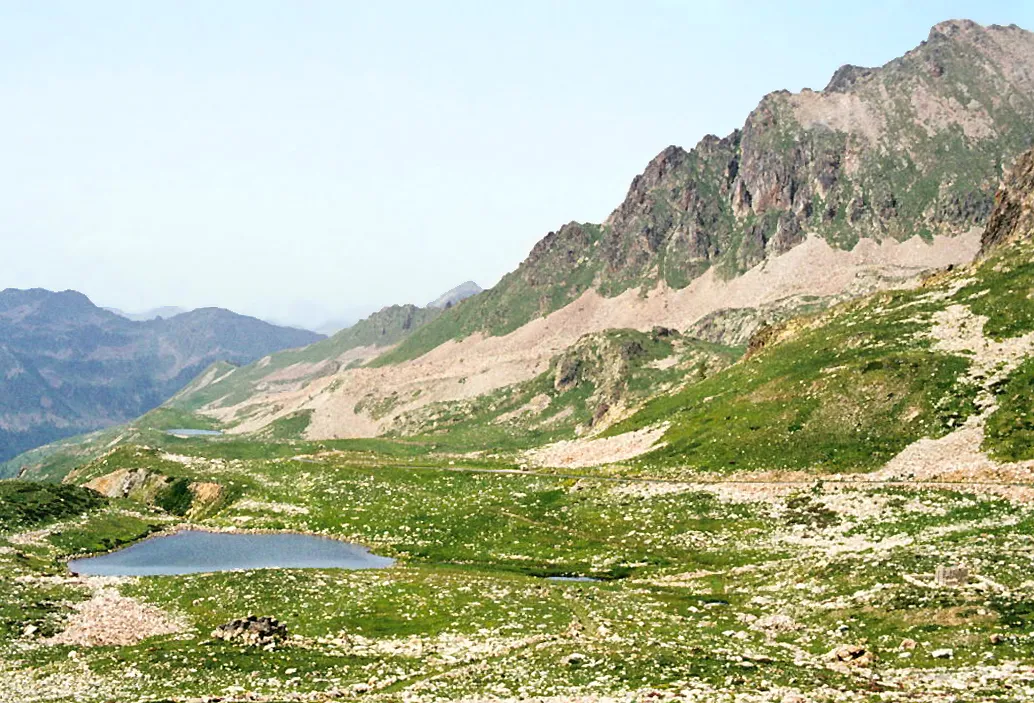 Photo showing: Mount Aver, next to La Lombarda Pass. Vinadio, Cuneo, Piedmont, Italy
