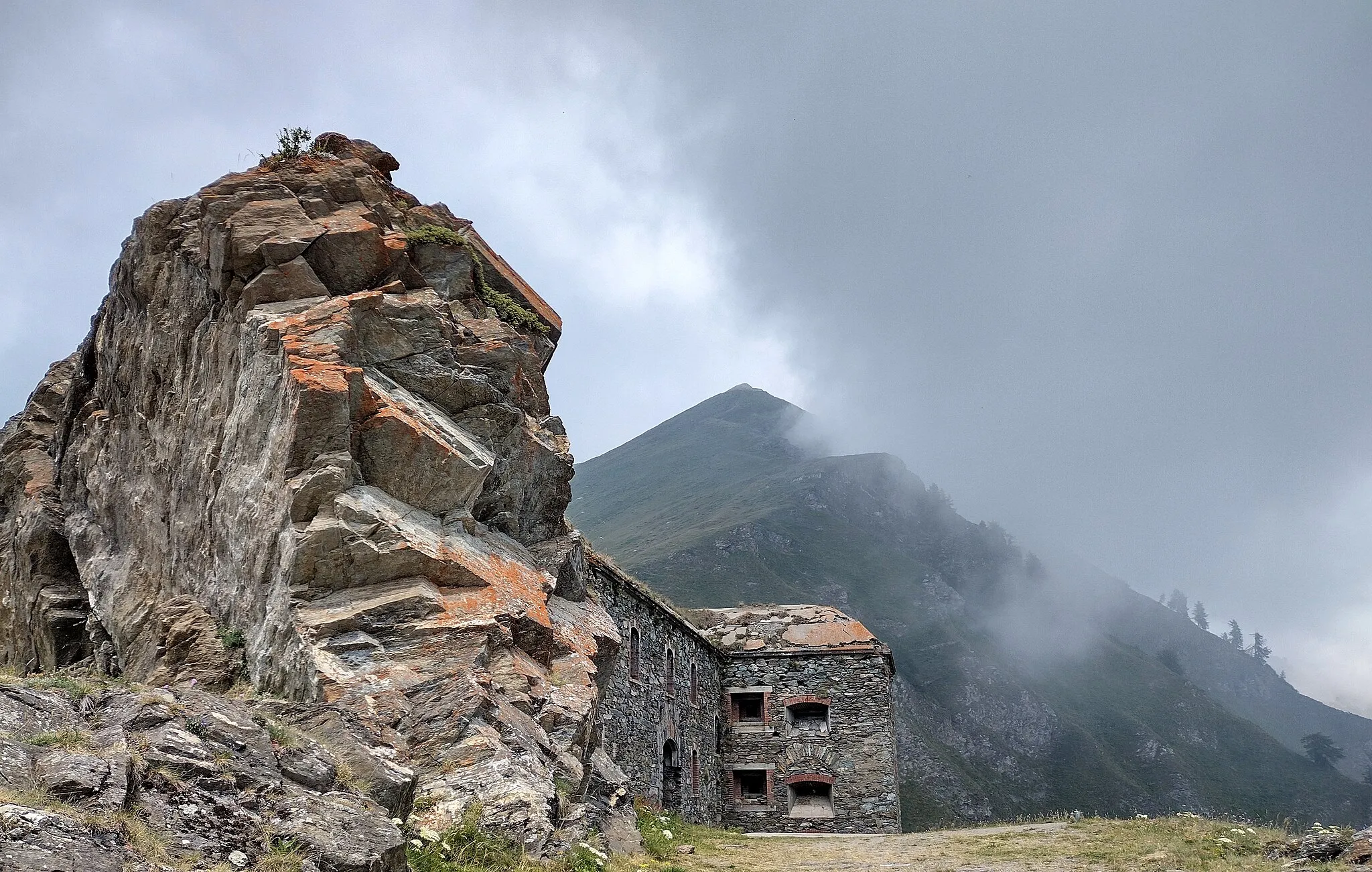 Photo showing: Monte Pintas e forte del Colle delle Finestre (Alpi Cozie)