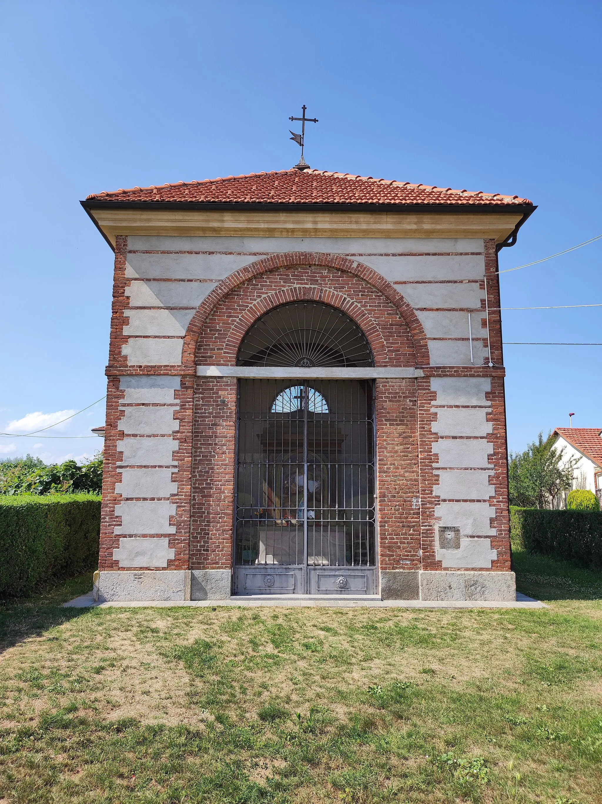 Photo showing: San Grato, Madonna dell'Olmo, Cuneo, vista frontale