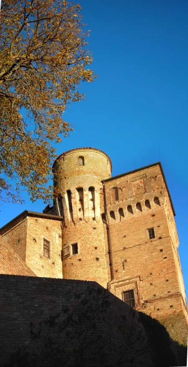 Photo showing: castello di Roddi (CN), Italia