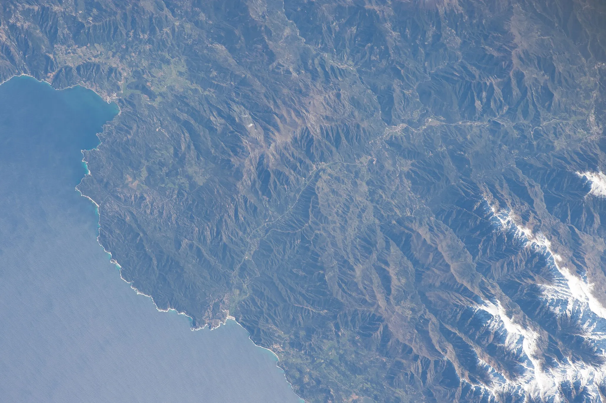 Photo showing: View of Earth taken during ISS Expedition 46.