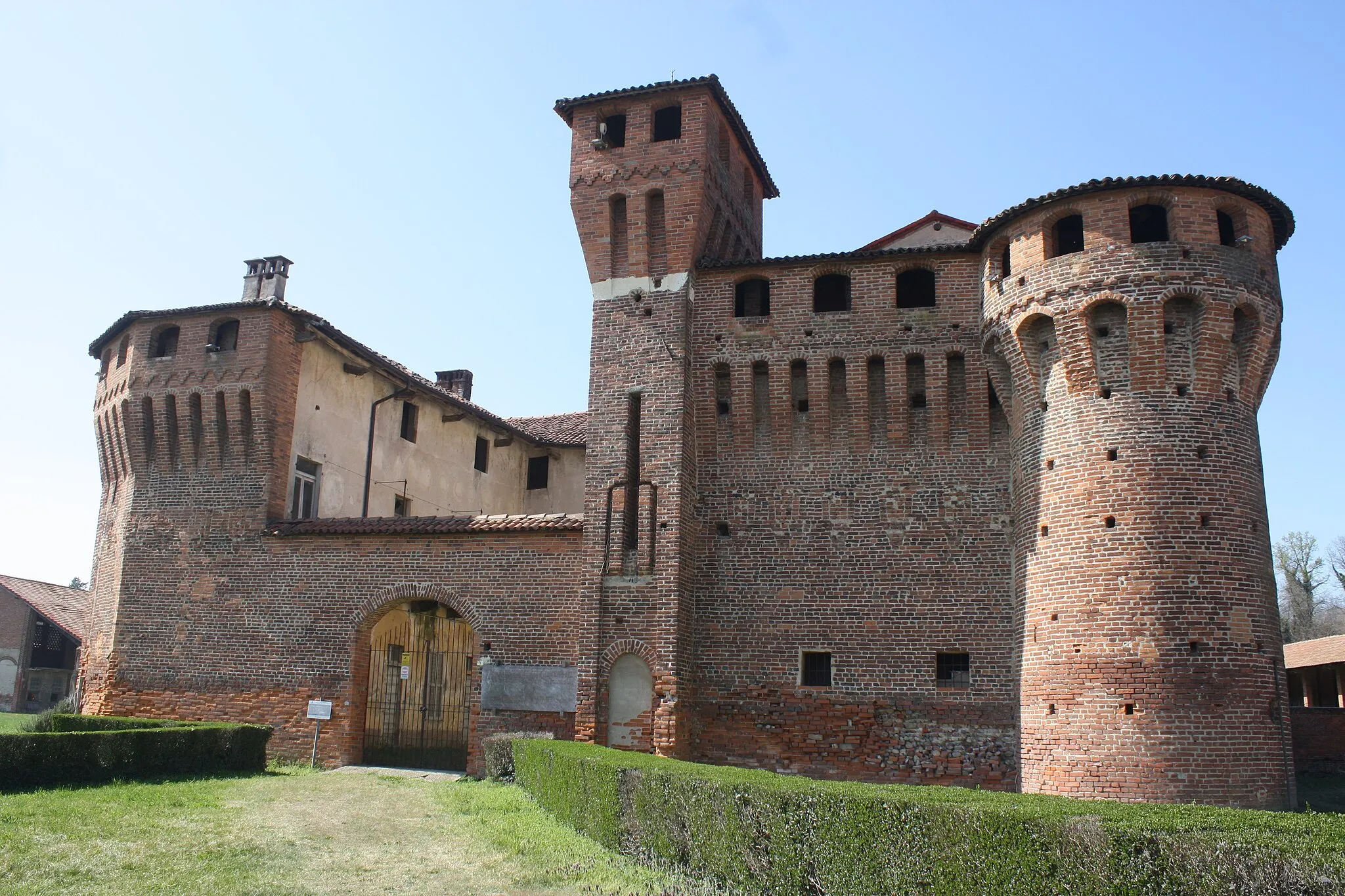 Photo showing: Il castello di Proh a Briona, in provincia di Novara.