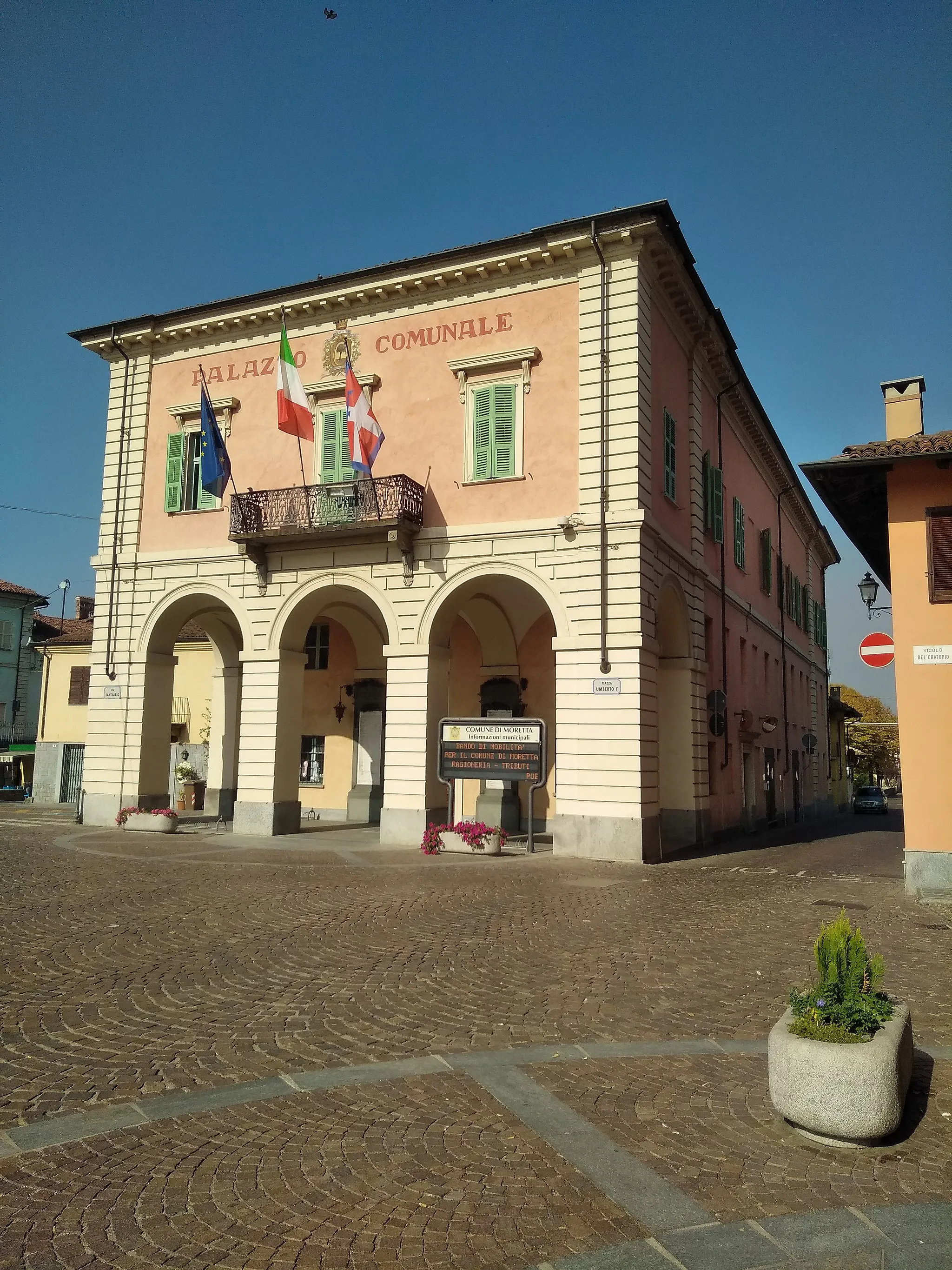 Photo showing: Moretta (CN): il municipio