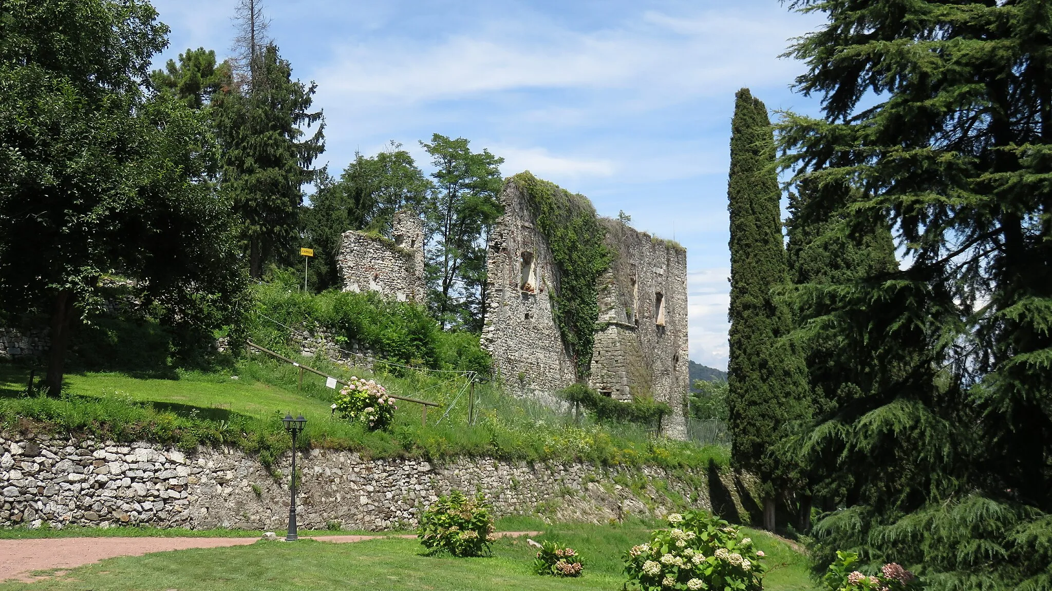 Photo showing: Rocca di Arona