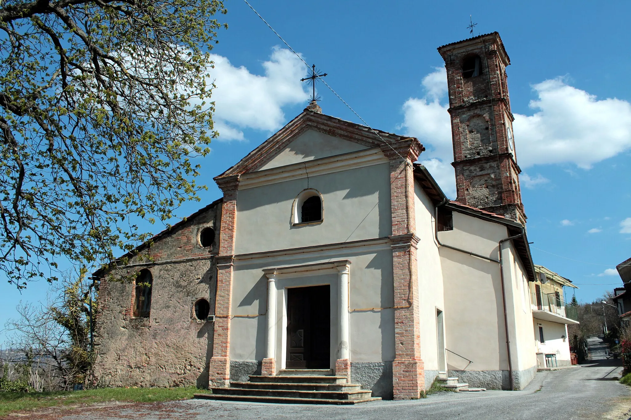 Photo showing: Church of Saint Bartholomew, parish of Malpotremo, Ceva (Italy)