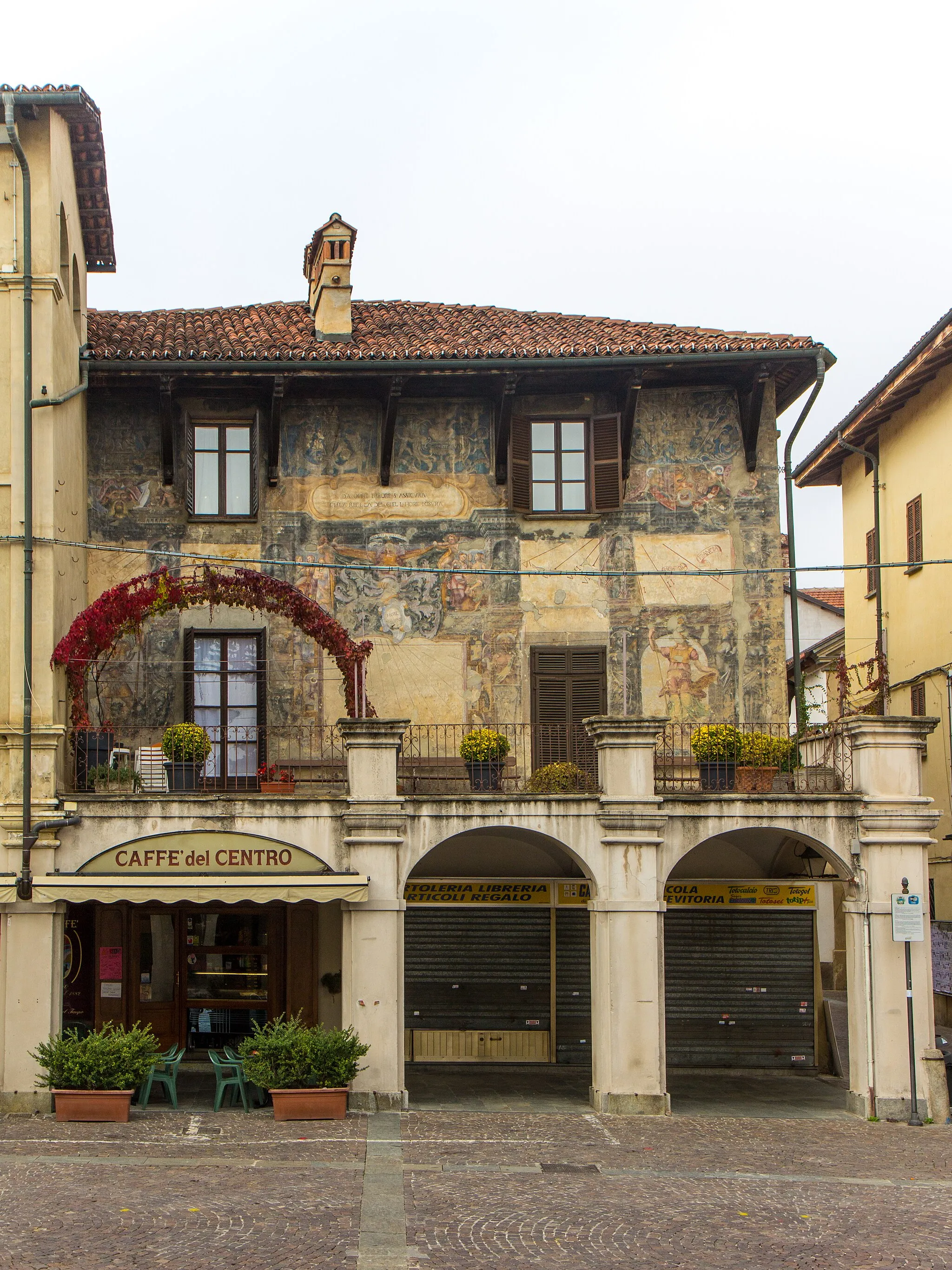 Photo showing: Carmagnola Casa delle Meridiane o casa Piano