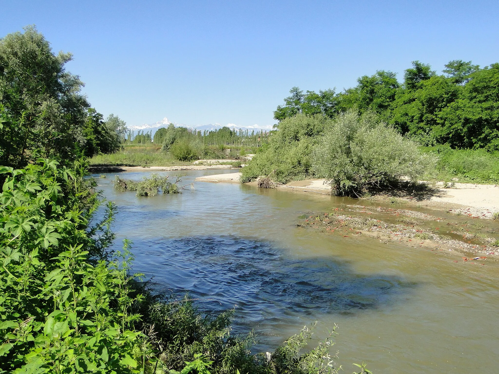 Photo showing: The river Chisola at Vinovo