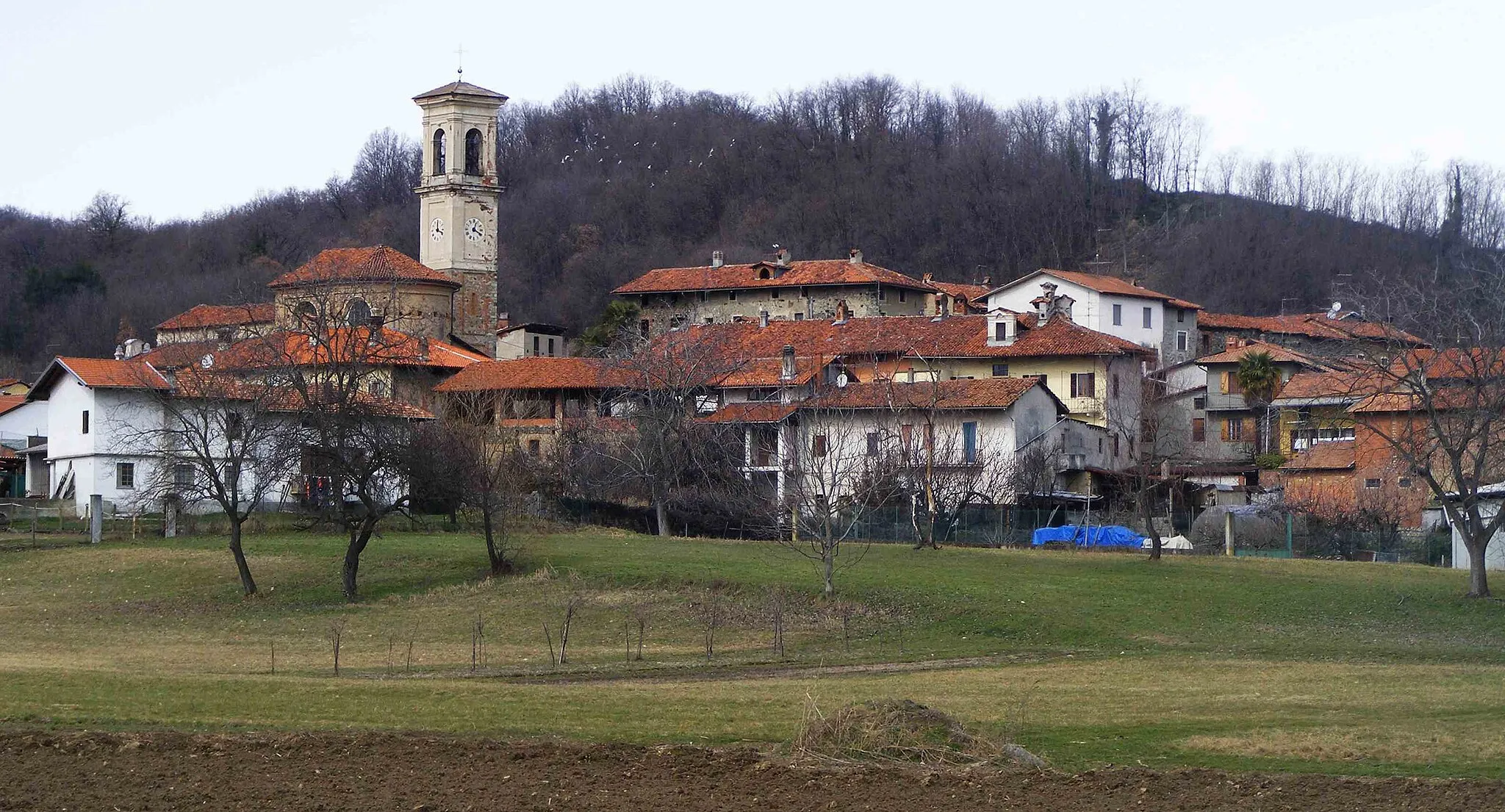 Photo showing: Dorzano (BI, Italy) as viewed from south