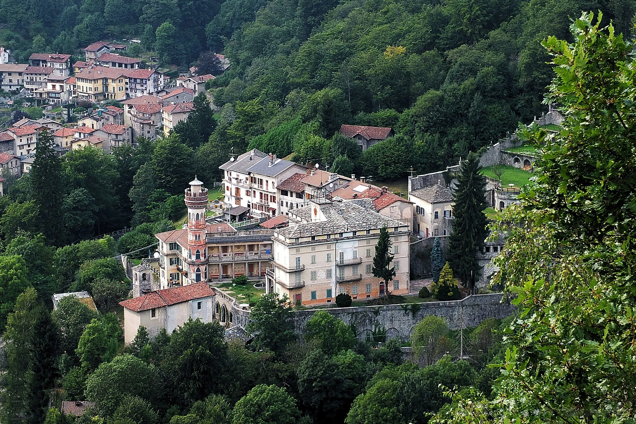Photo showing: Saluti da Villa Piatti a Roreto nel paese di Quittengo sito nella valle del Cervo in Biella perla del Piemonte.