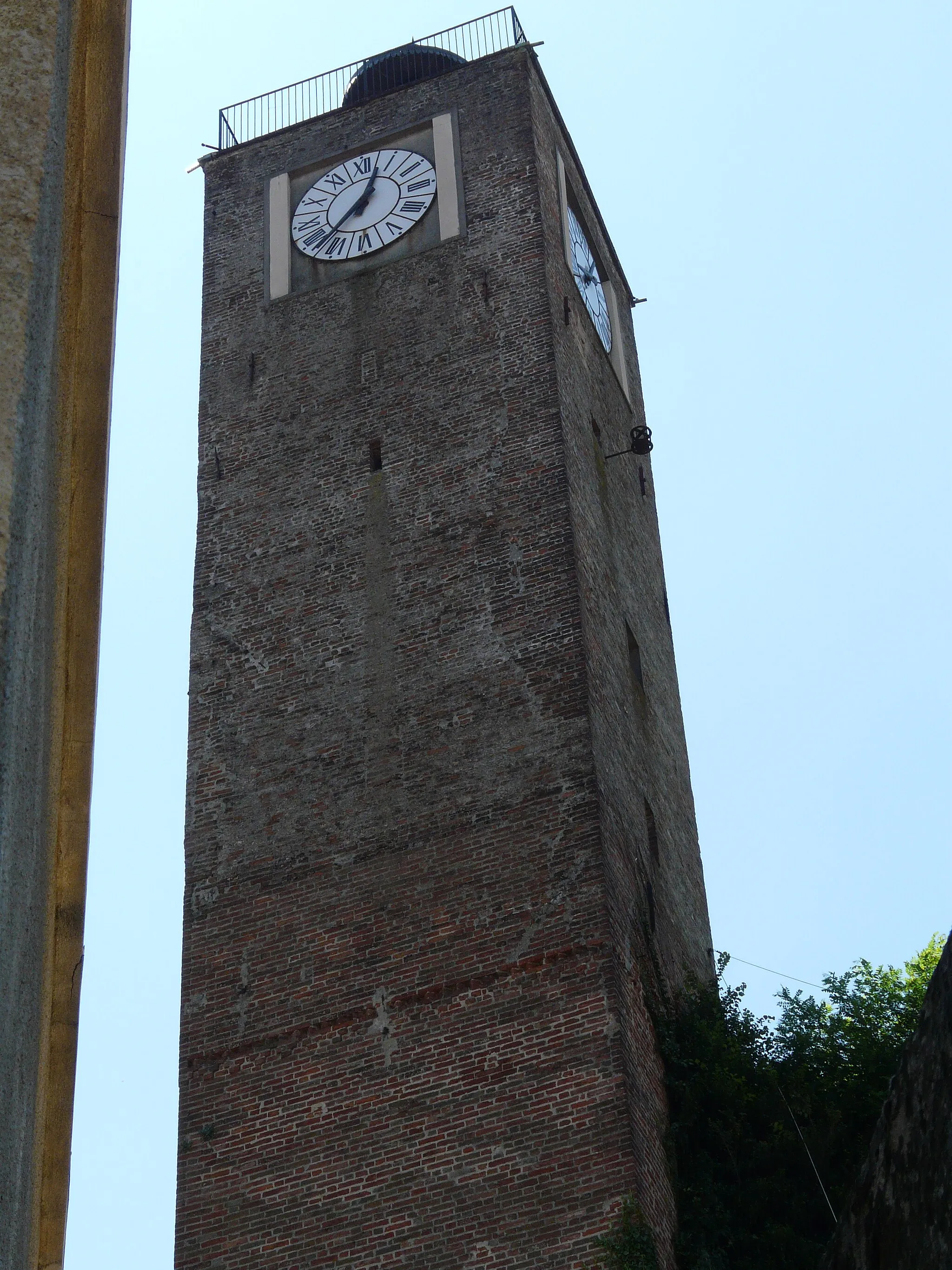 Photo showing: Torre, Lu, Piemonte, Italia