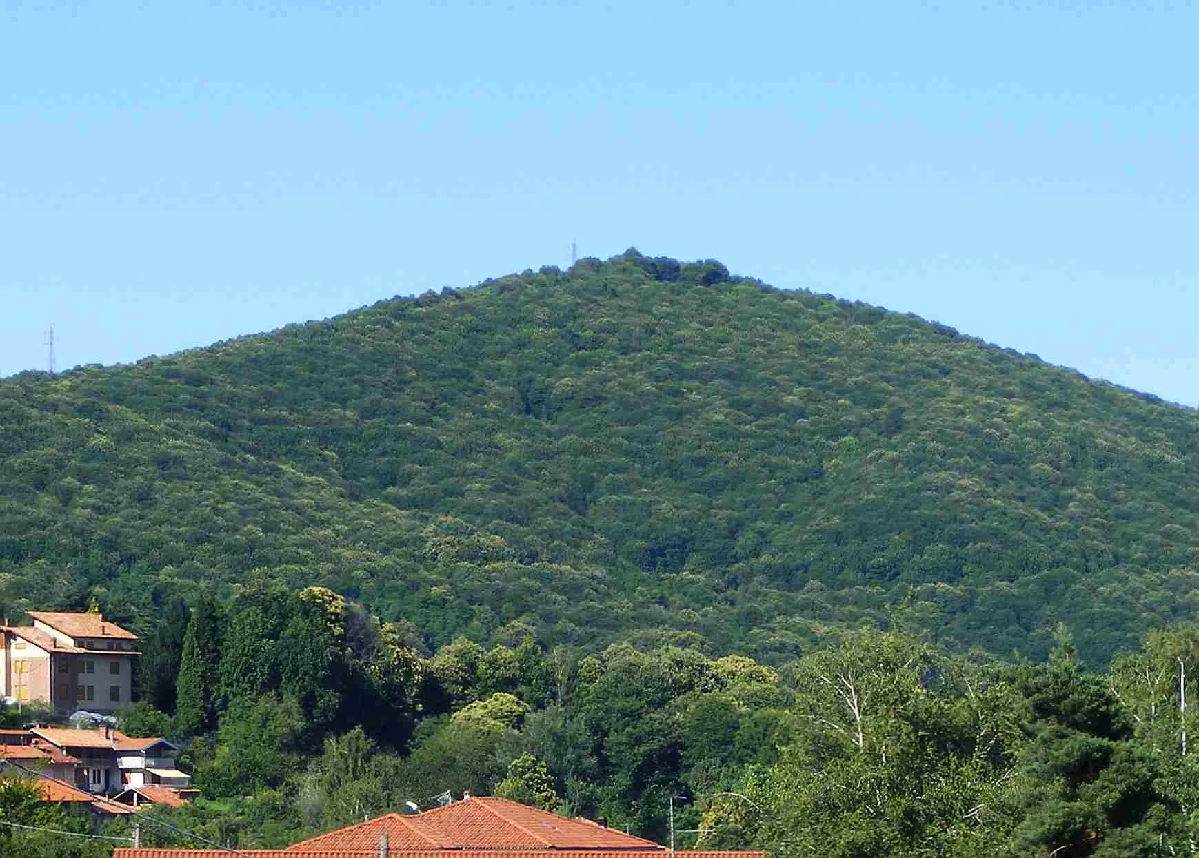 Photo showing: Mount Rovella from Pettinengo (BI, Italy)