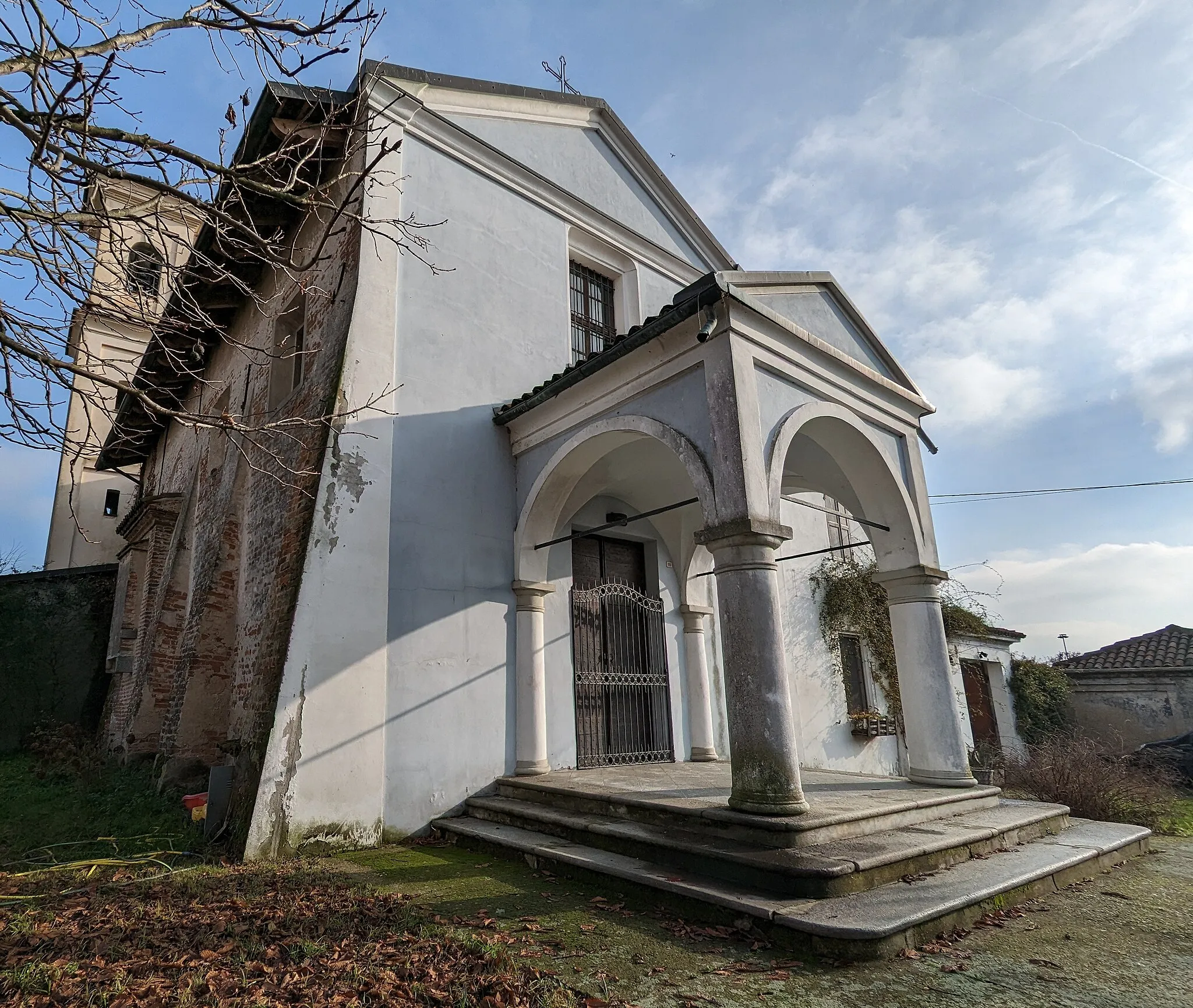 Photo showing: Chiesa Parrocchiale della Beata Vergine Assunta (chiesa a Larizzate, Vercelli)