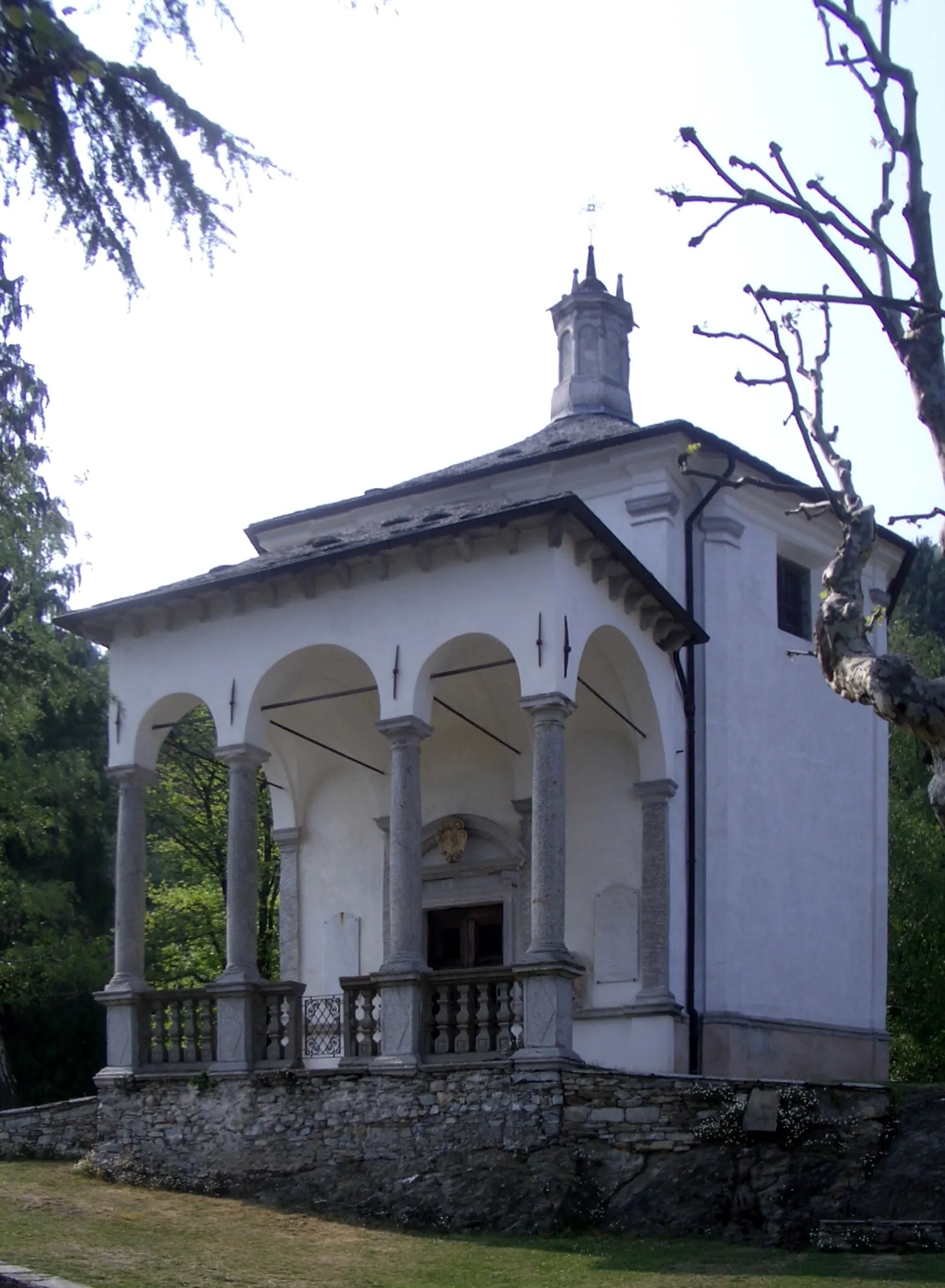 Photo showing: Sacro Monte di Ghiffa, (Verbania), Italy, The Crowning of Mary Chapel